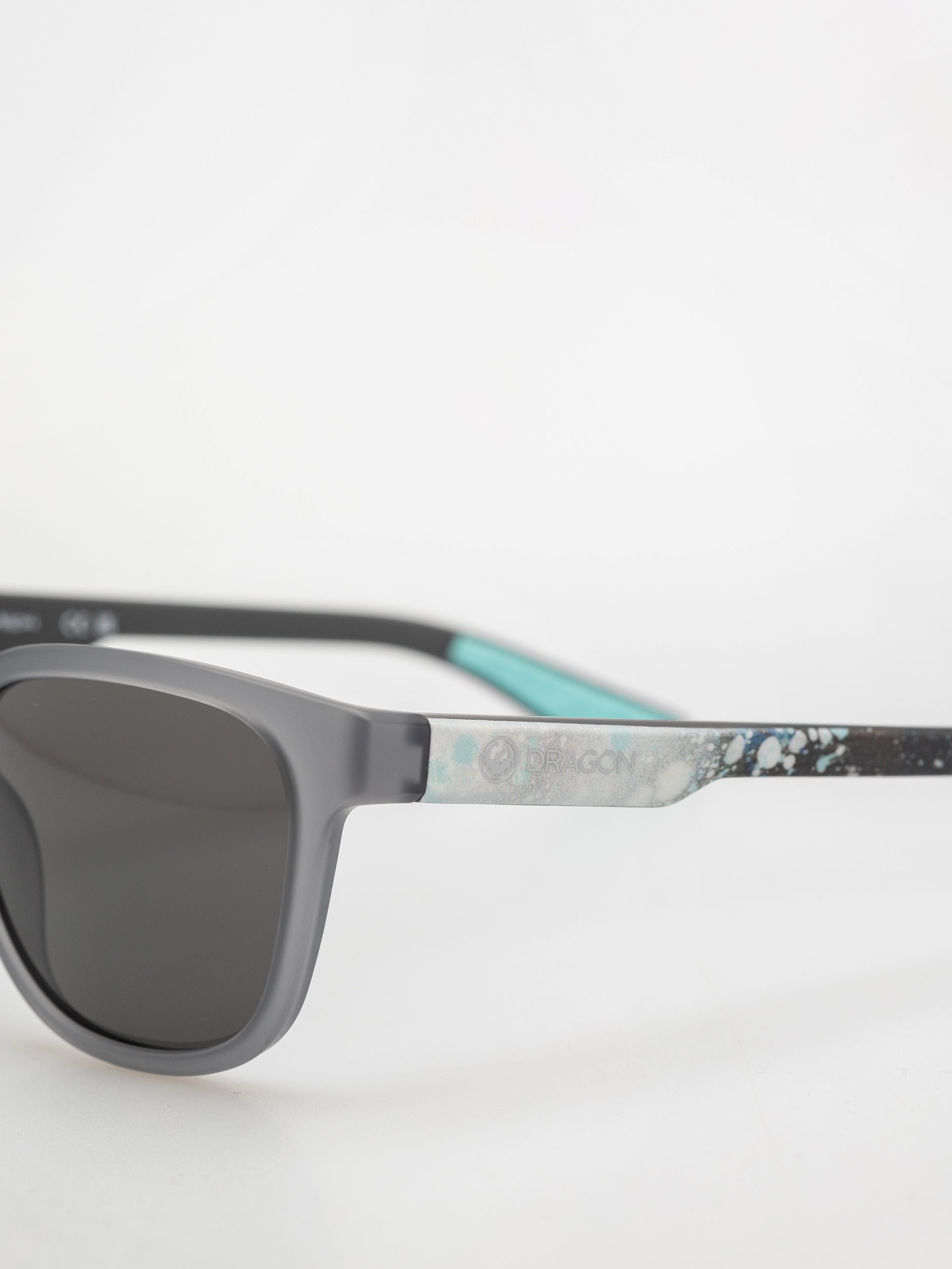 Ochelari de soare Dragon Dune (grey crystal/seafoam iguchi/lumalens smoke)