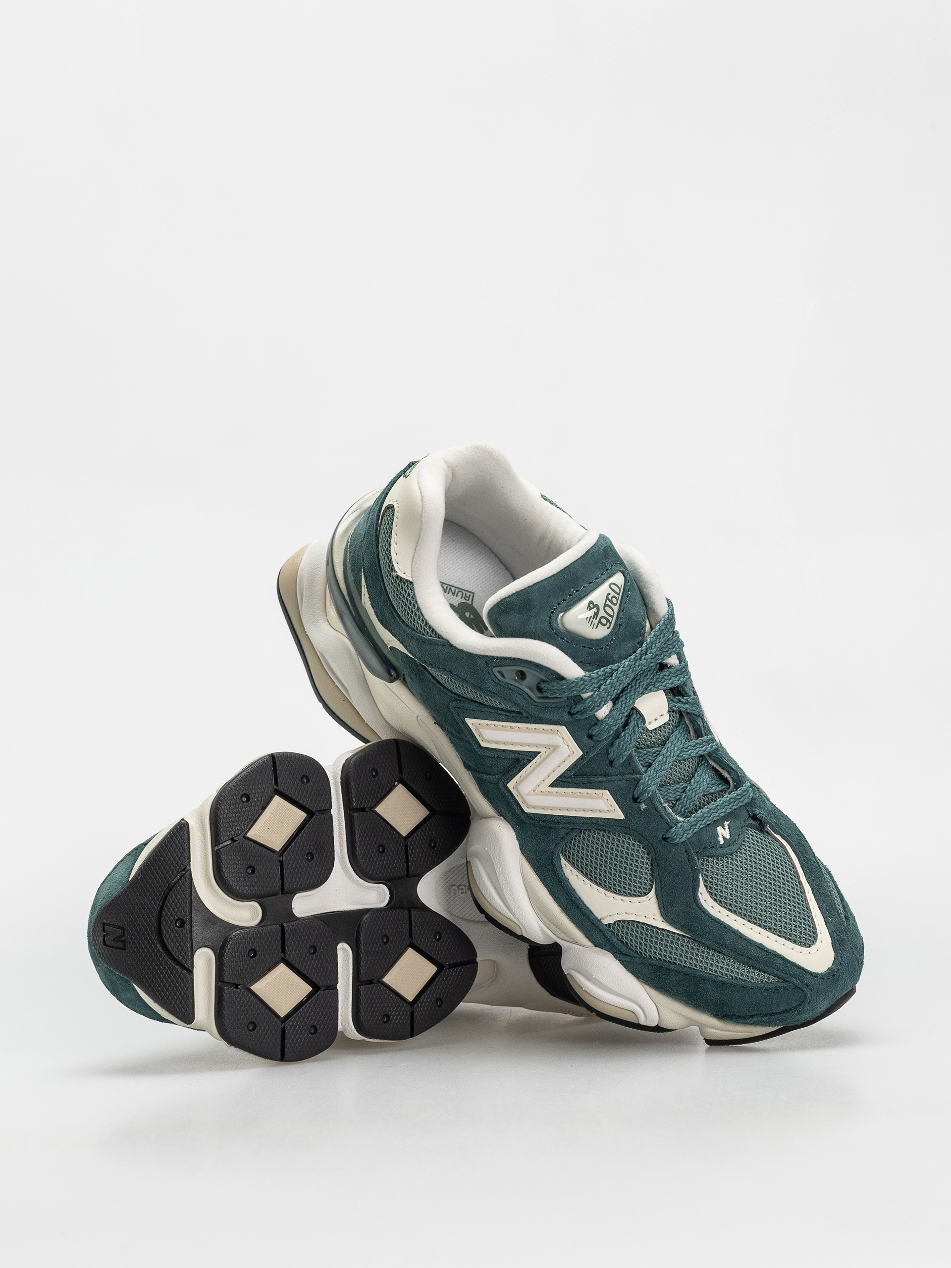 Pantofi New Balance 9060 - verde (new spruce)