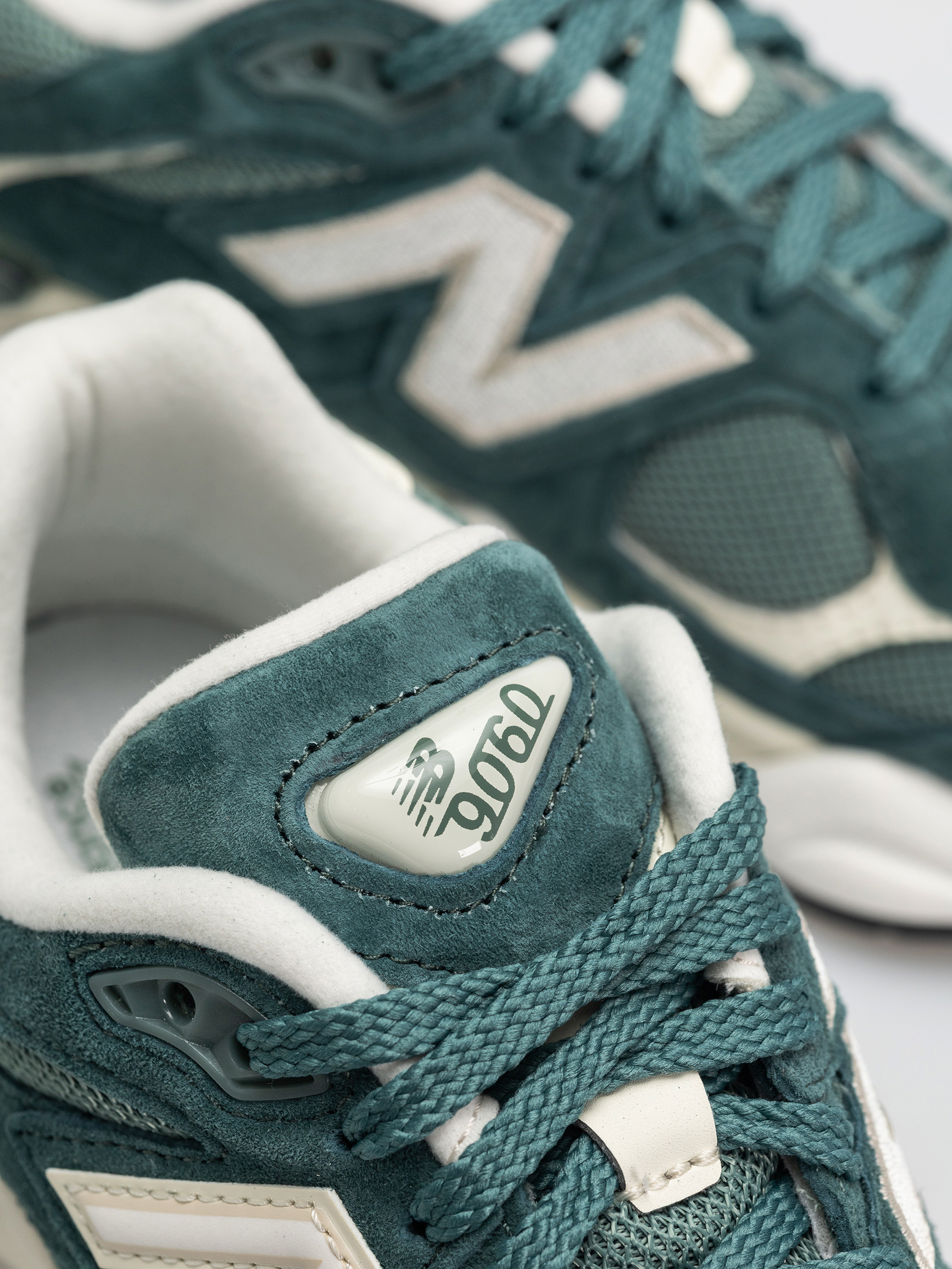 Pantofi New Balance 9060 (new spruce)