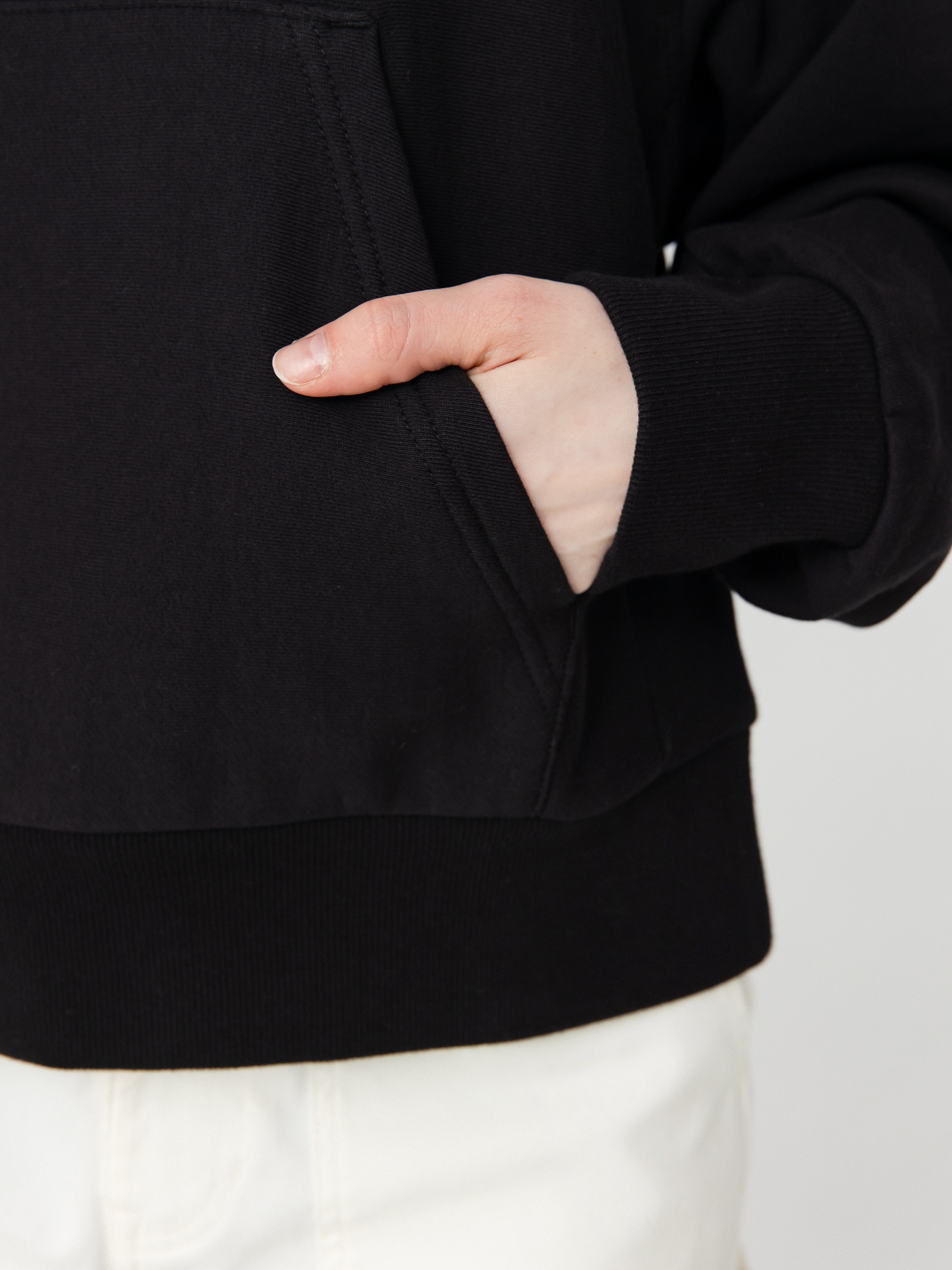 Hanorac cu glugă Carhartt WIP American Script HD Wmn (black)