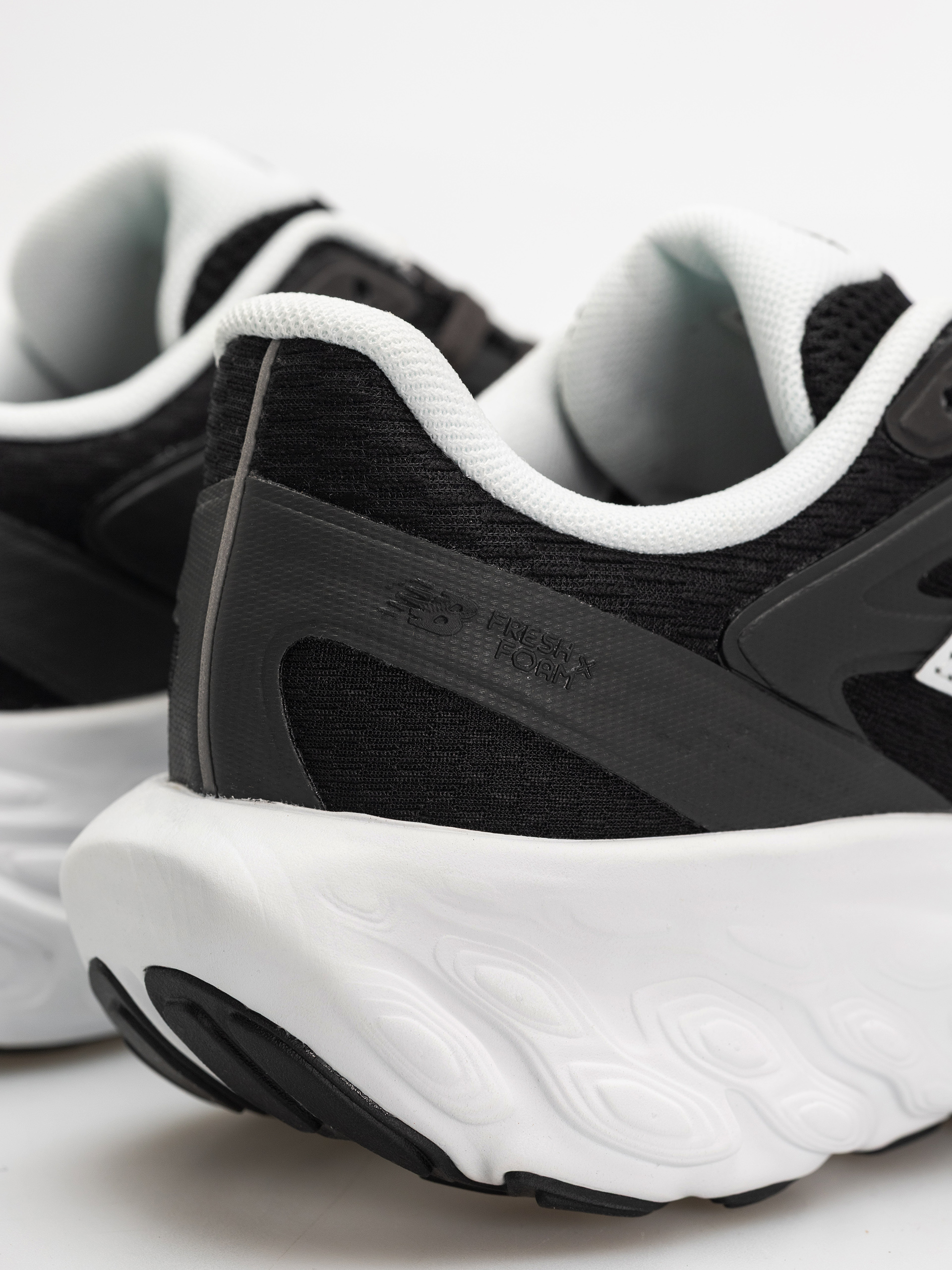 Pantofi New Balance TRN (black/white)