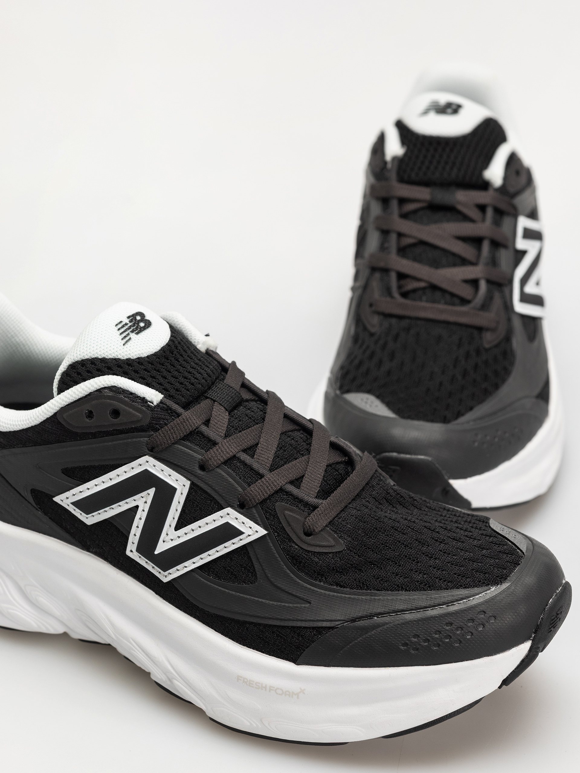 Pantofi New Balance TRN (black/white)