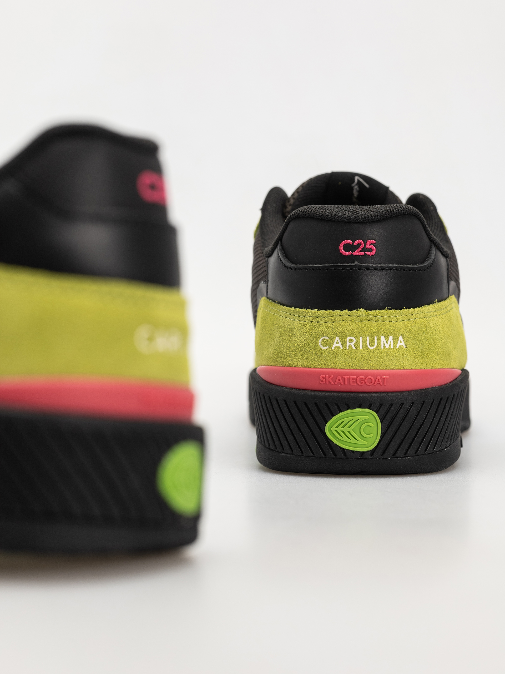 Pantofi Cariuma Skategoat C25 Pro (lime green suede black mesh ivory logo pink)