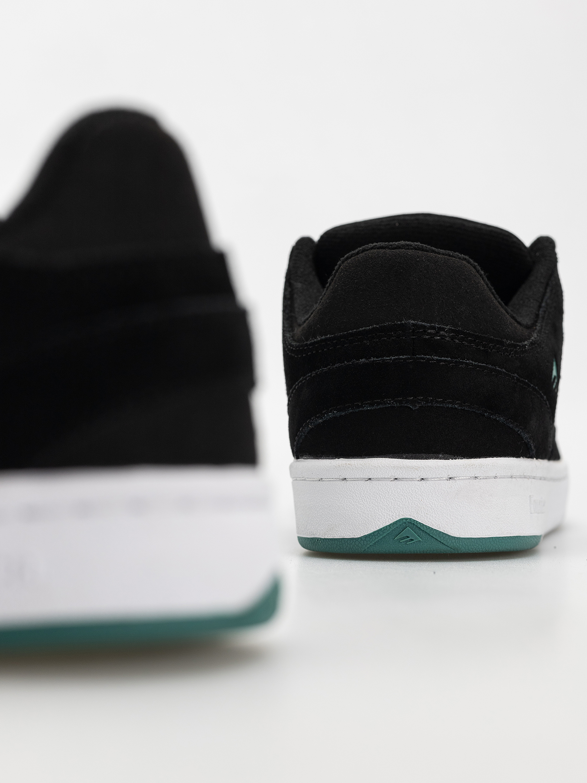 Pantofi Emerica Mute (black)