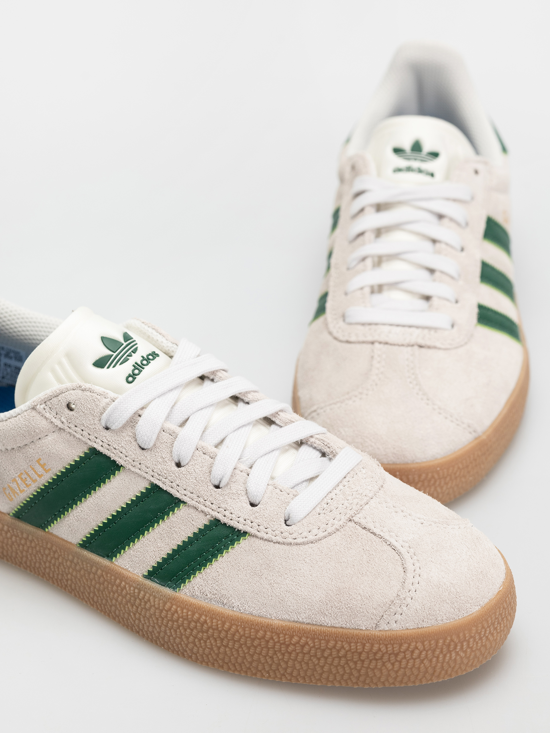 Pantofi adidas Gazelle ADV (crywht/crywht/gum4)