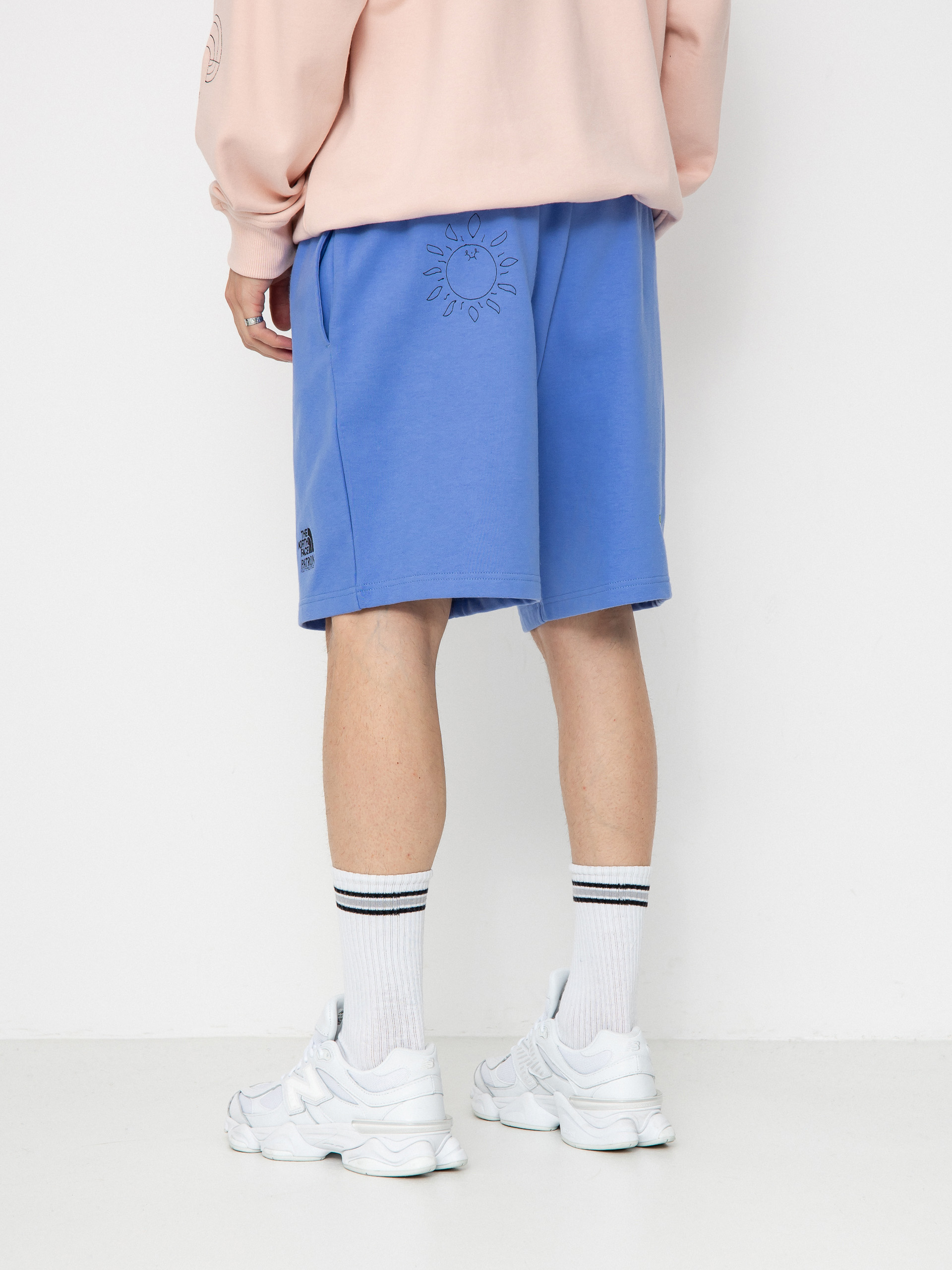 Pantaloni scurți The North Face Mountain Cleanup Relaxed (virtual blue)