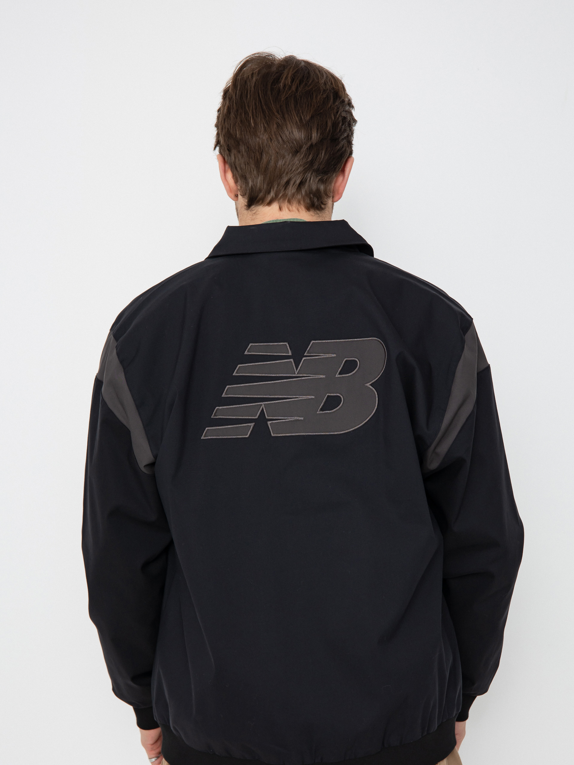 Geacă New Balance Athletics Varsity (black)