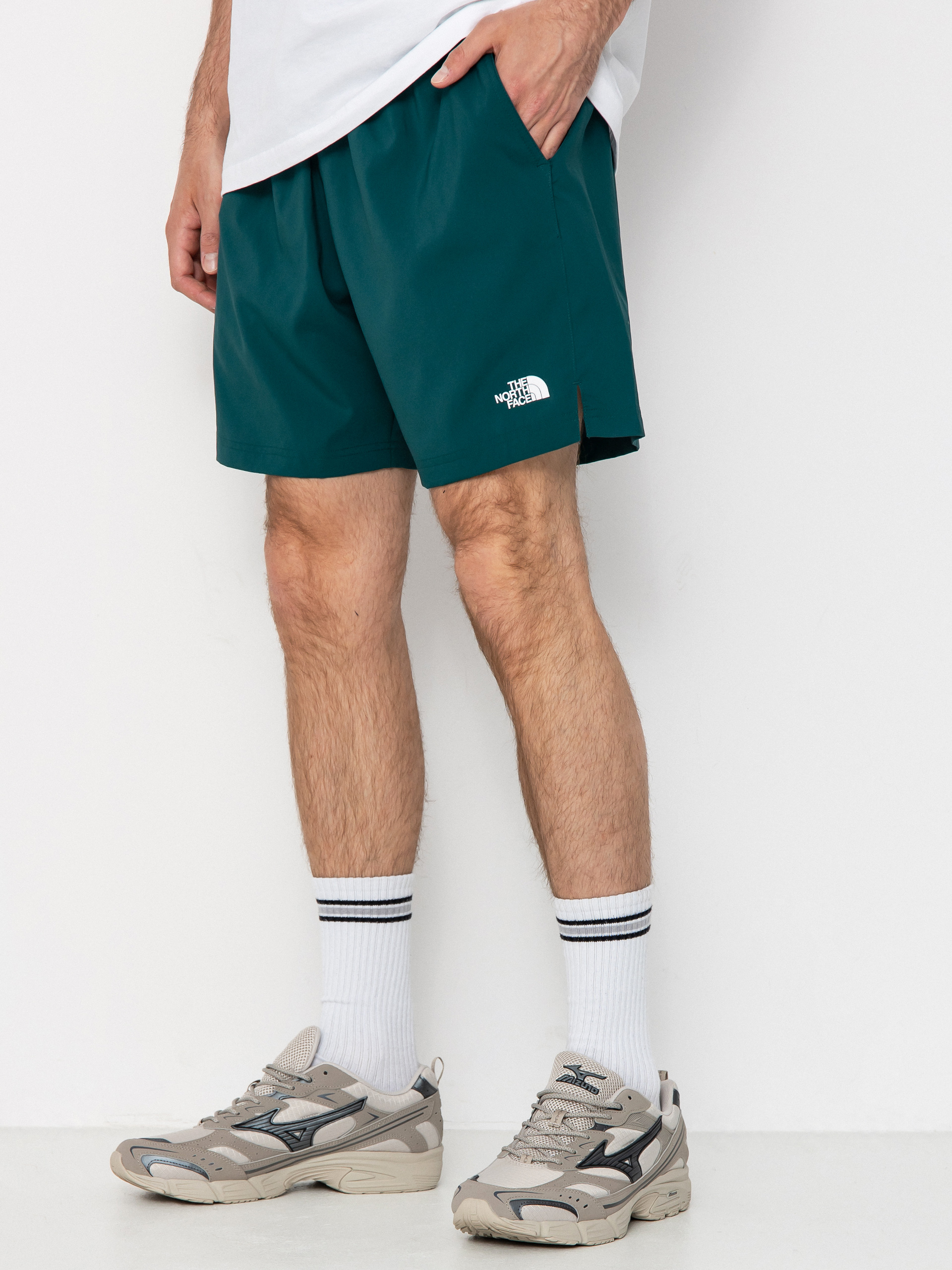 Pantaloni scurți The North Face 24/7 Short (deep nori)