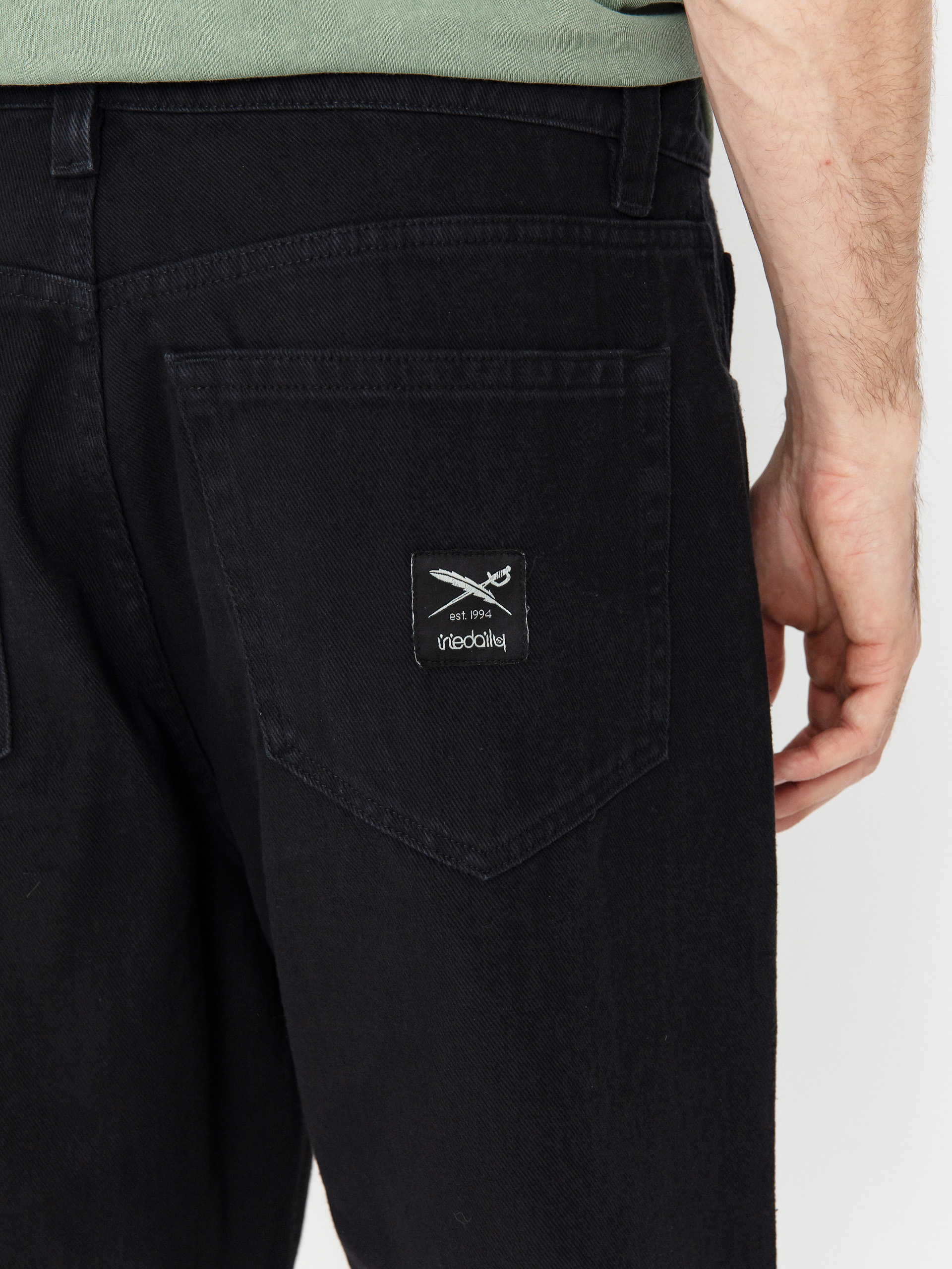 Pantaloni scurți Iriedaily Nanolo (black)