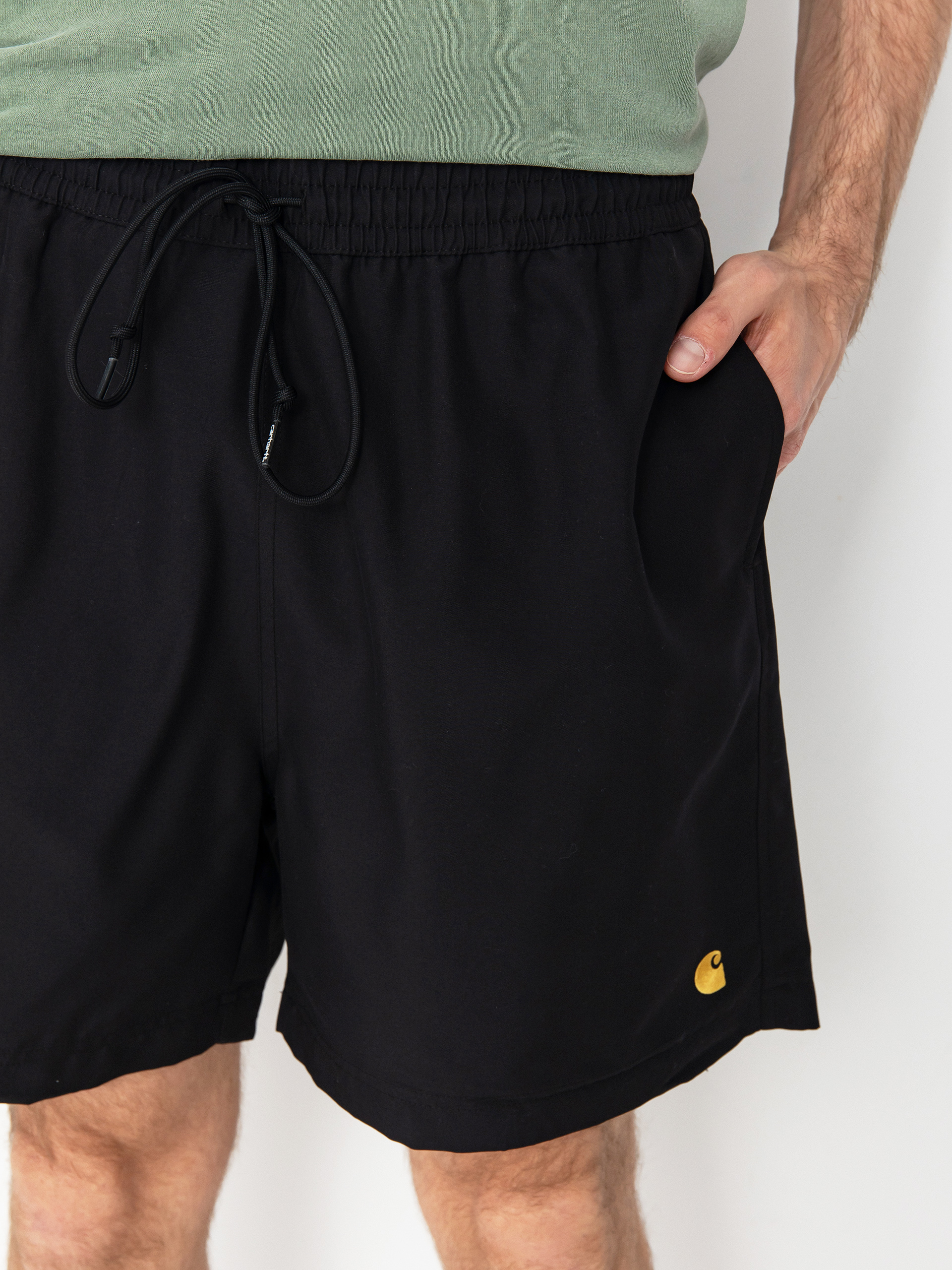 Pantaloni scurți Carhartt WIP Chase Swim (black/gold)