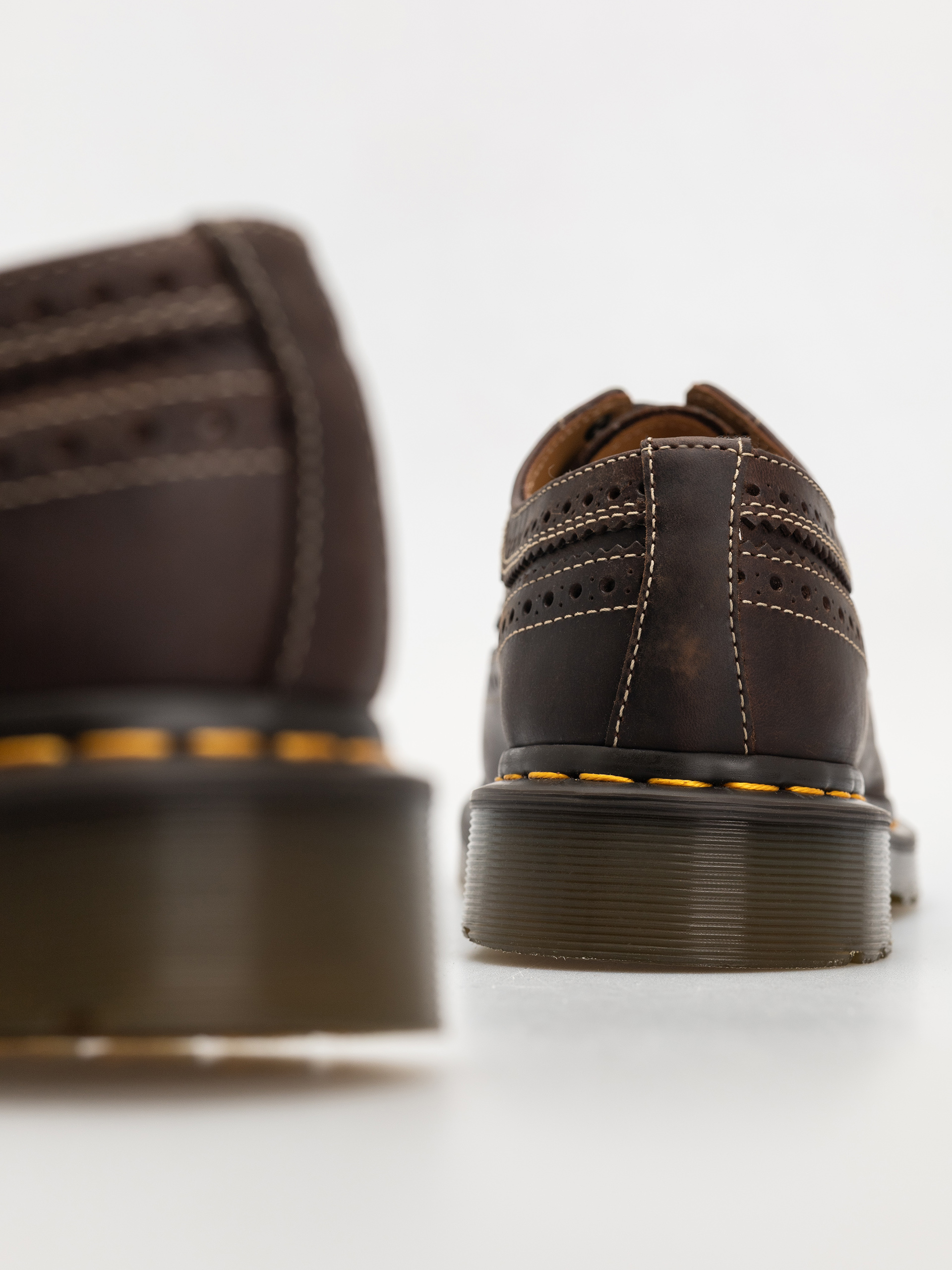 Pantofi Dr. Martens 3989 YS (dark brown crazy horse)