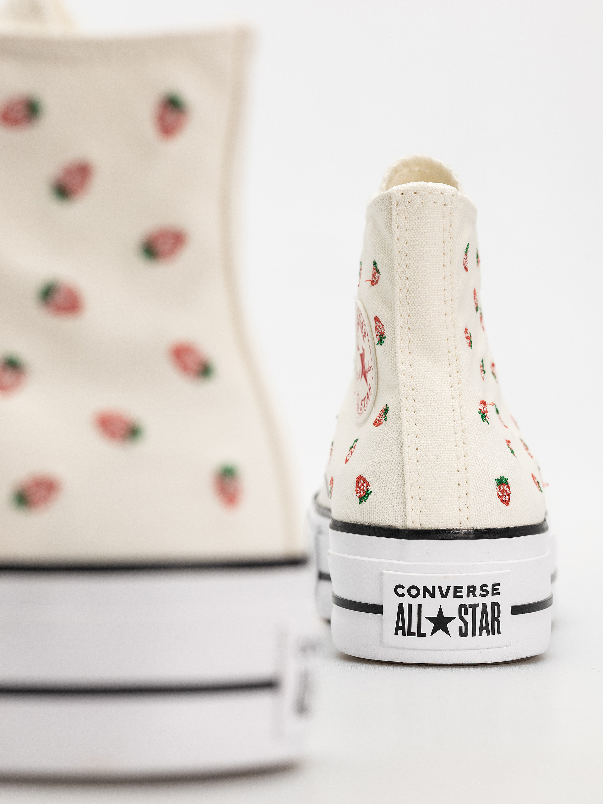 Teniși Converse Chuck Taylor All Star Lift Hi Wmn (egret/soft red/white)