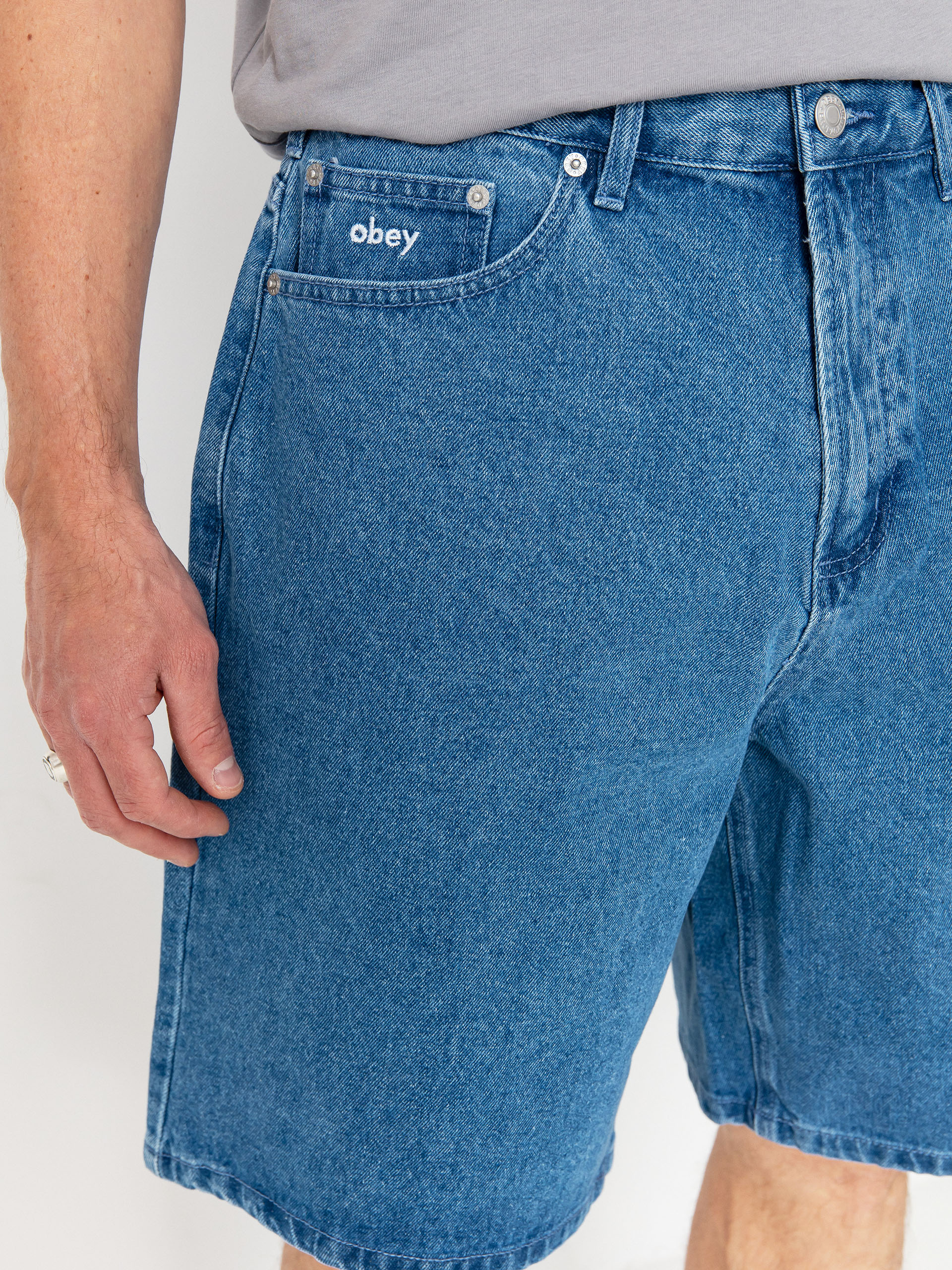 Pantaloni scurți OBEY Bigwig Baggy Denim (light indigo)