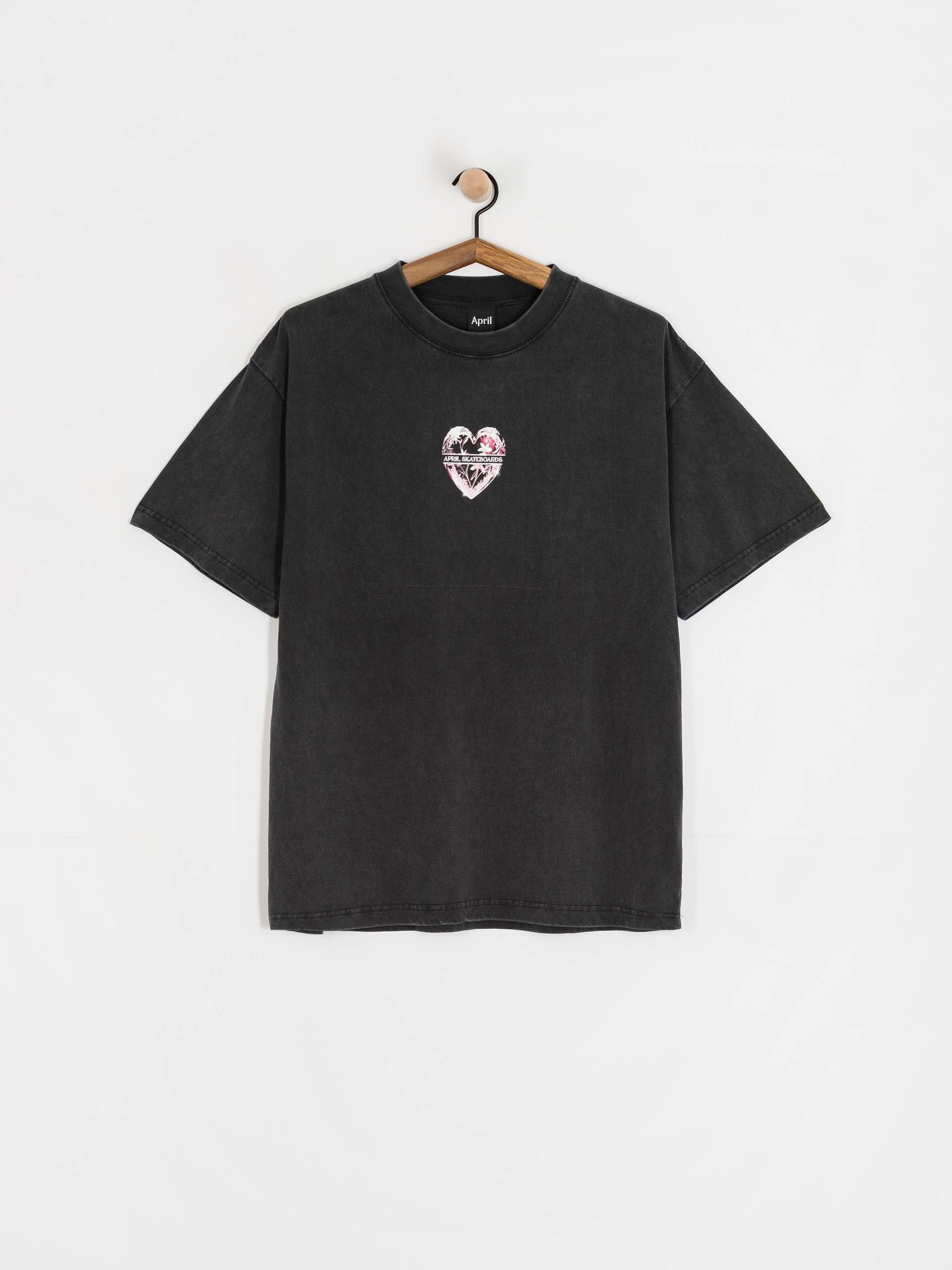 Tricou April Skateboards Heart (vintage black)