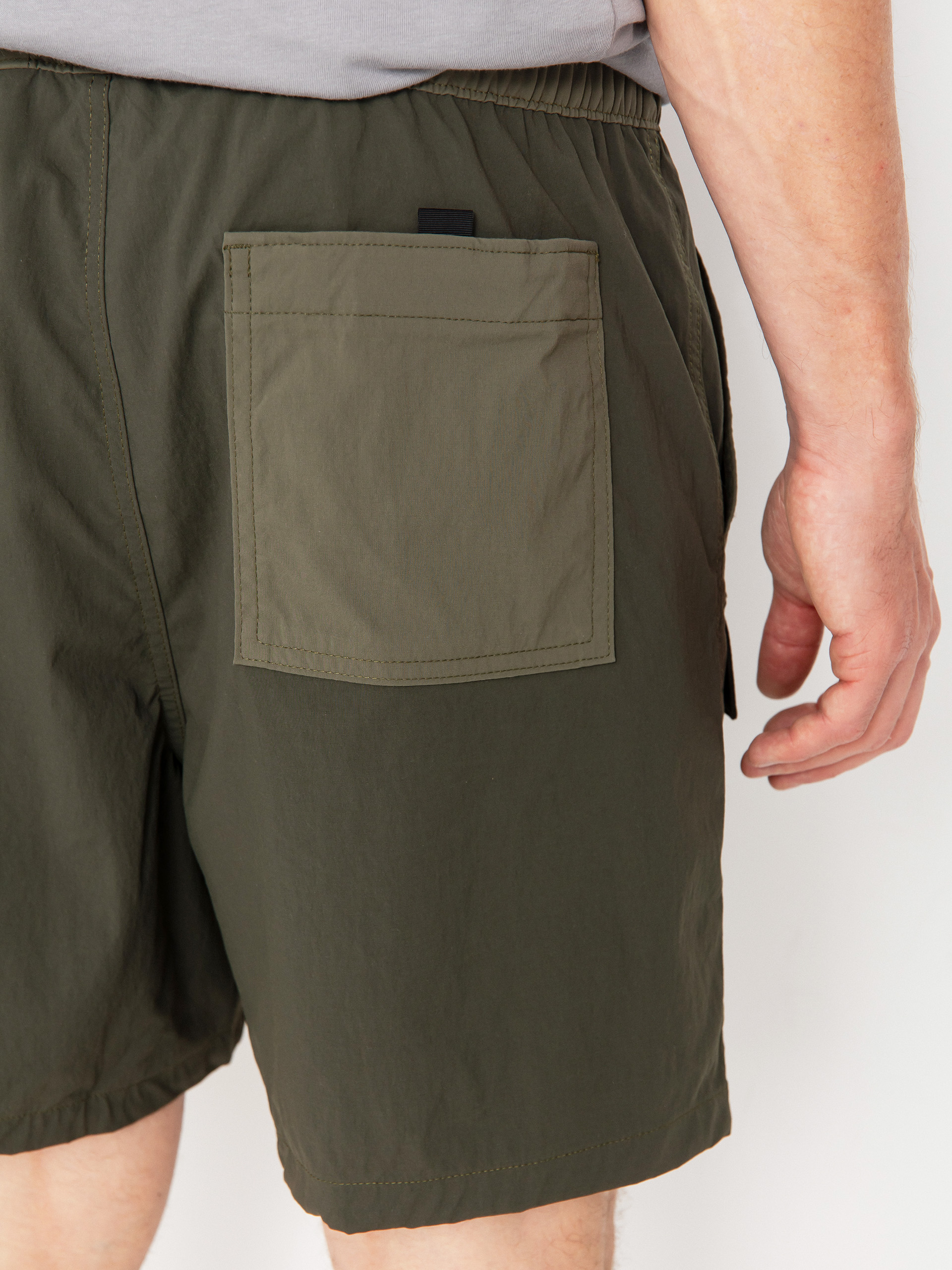 Pantaloni scurți Patagonia Outdoor Everyday 6in (pine needle green)