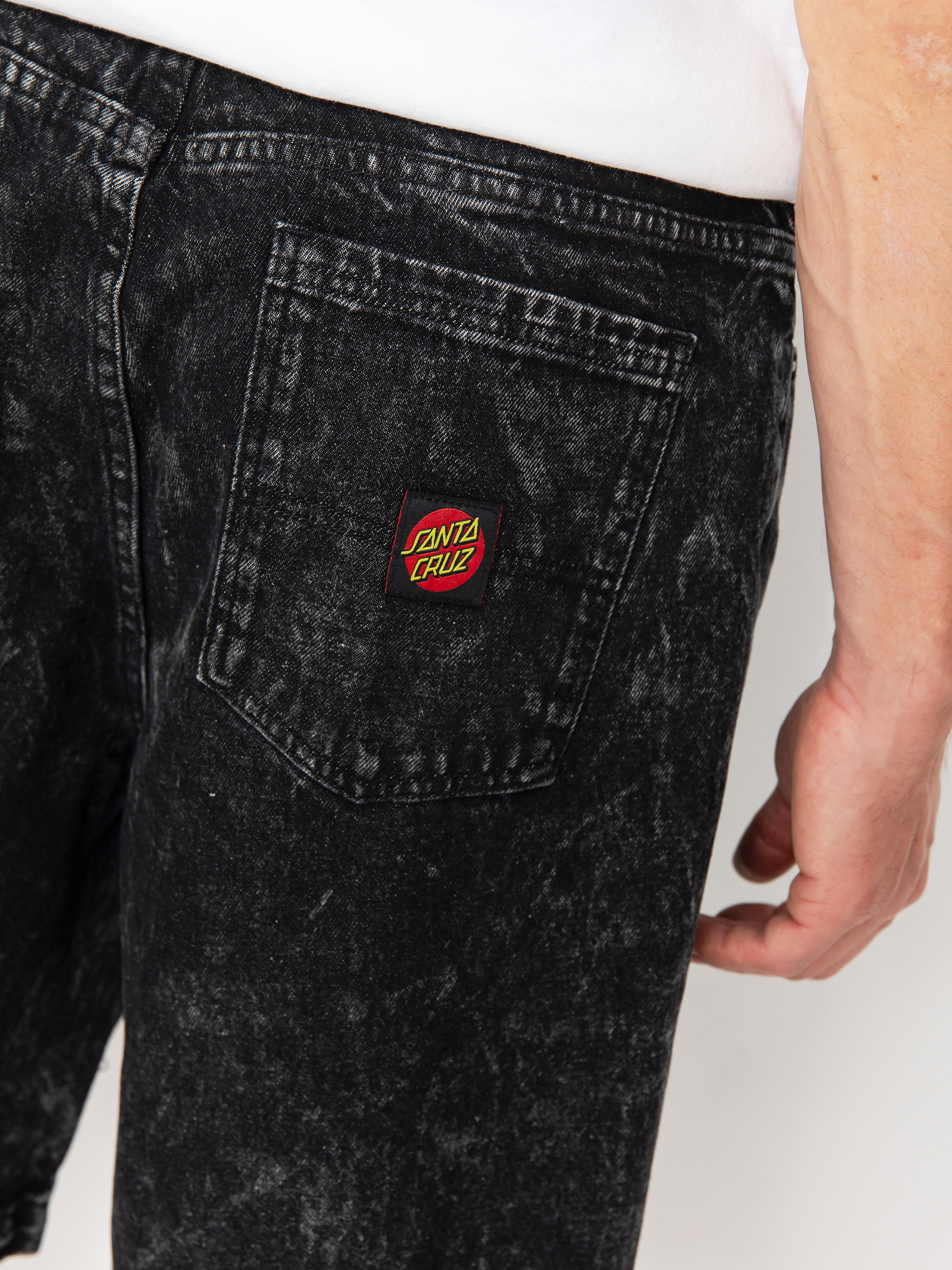 Pantaloni scurți Santa Cruz Big (black acid wash)