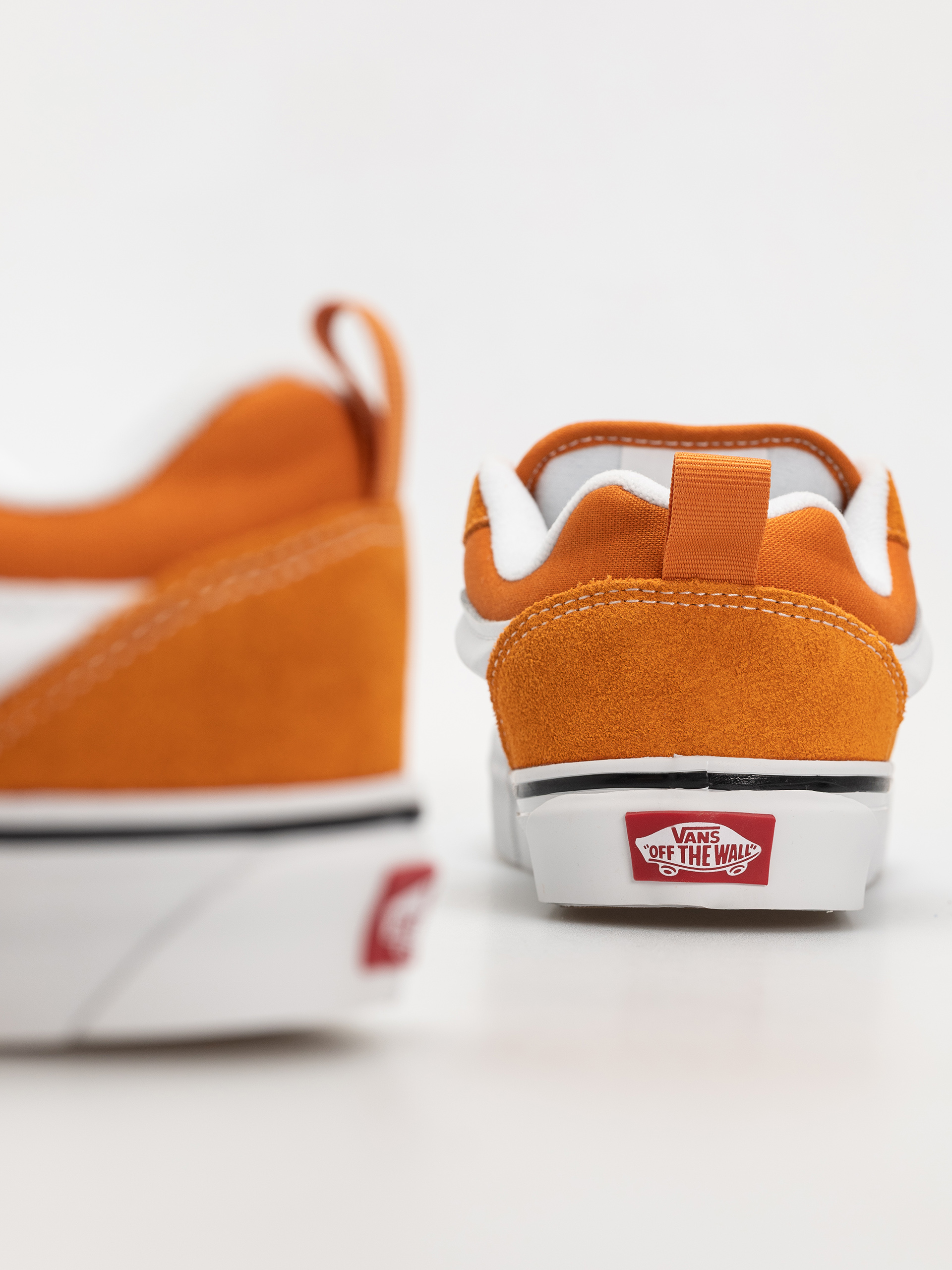 Pantofi Vans Knu Skool (color theory marmalade)