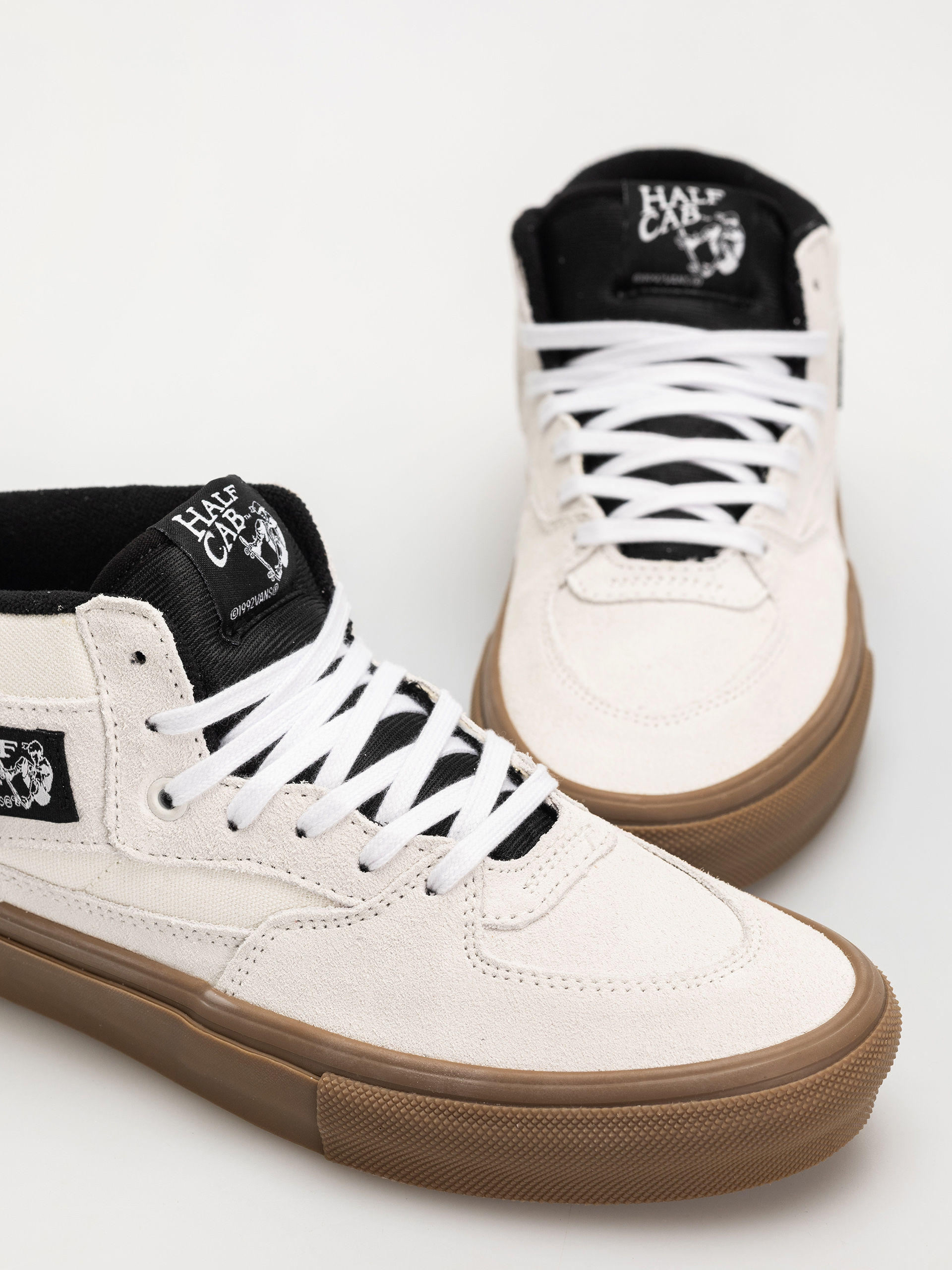 Pantofi Vans Skate Half Cab (antique white/gum)