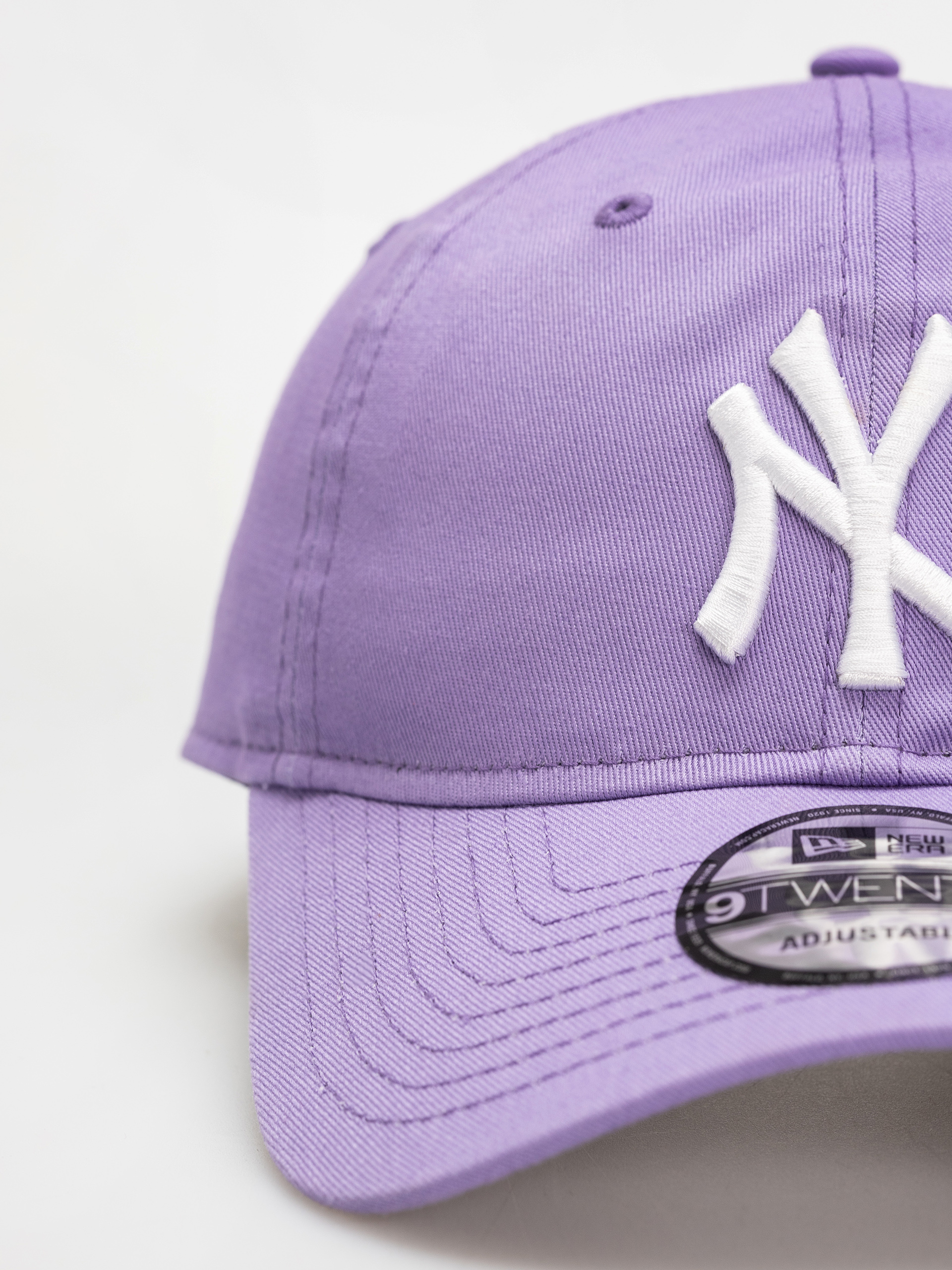 Șapcă New Era League Essential  9Twenty New York Yankees (violet)