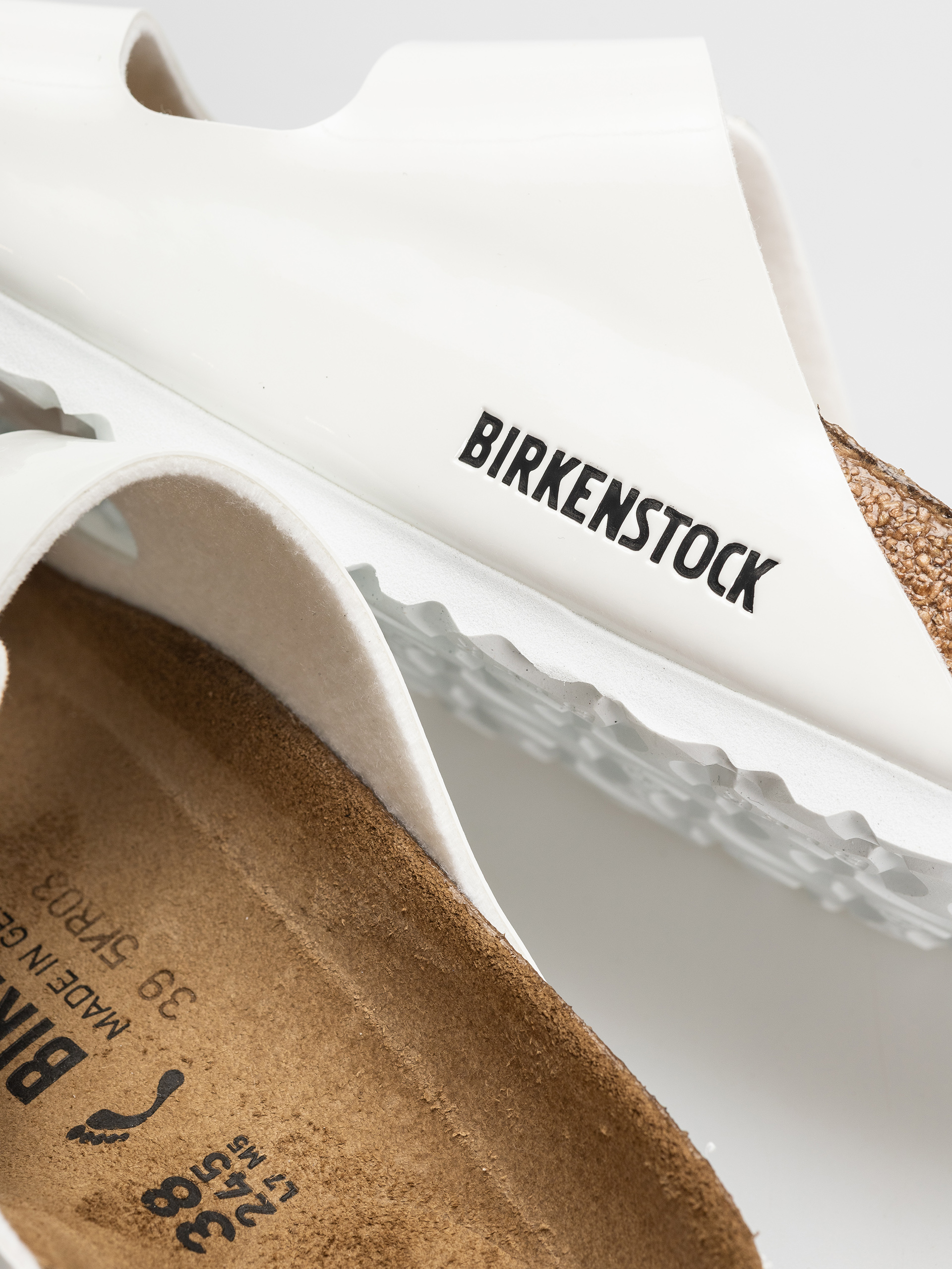Klapki Birkenstock Arizona Narrow Wmn (patent white)