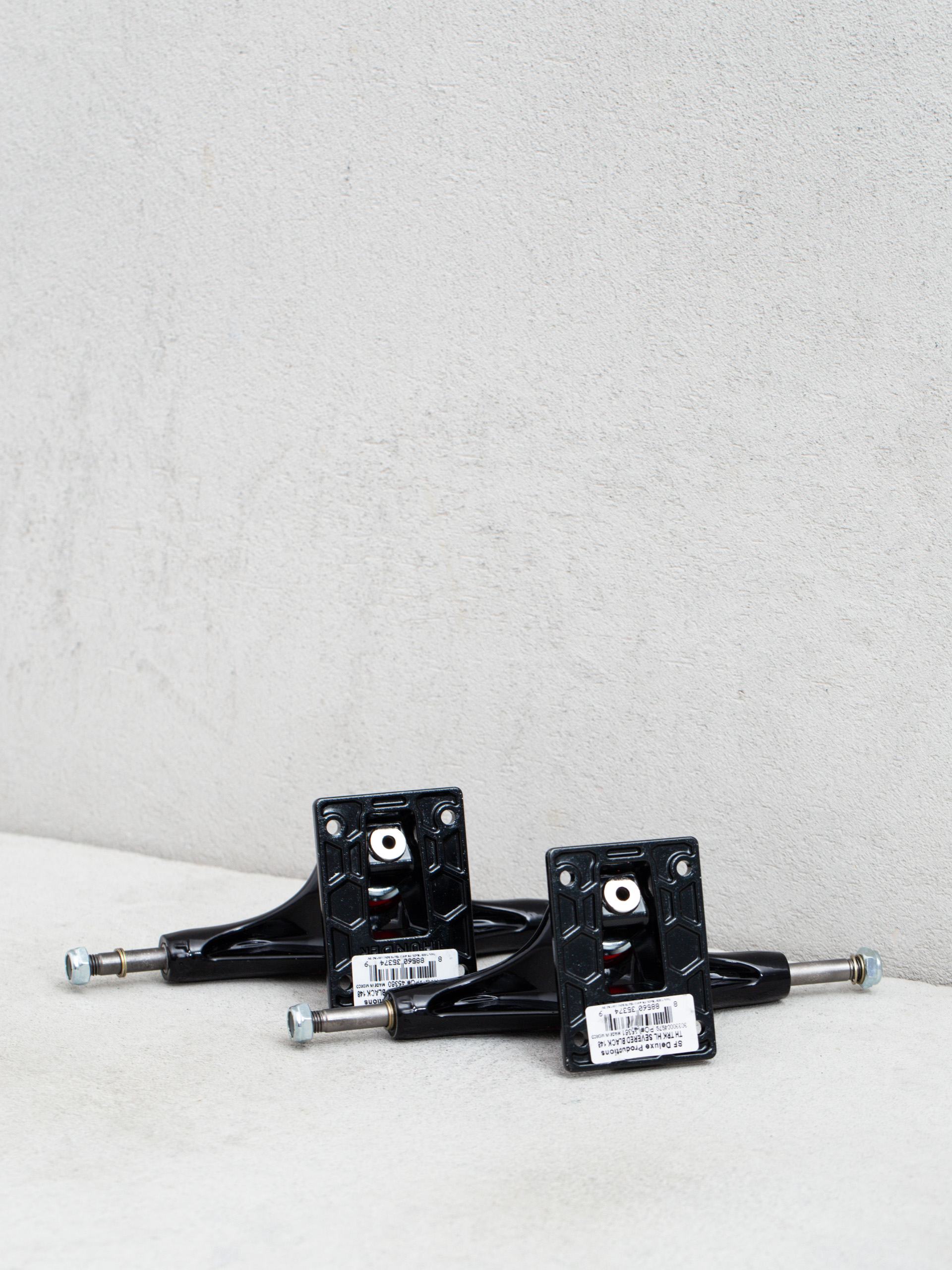 Axe Thunder Hollow Lights Severed (black)