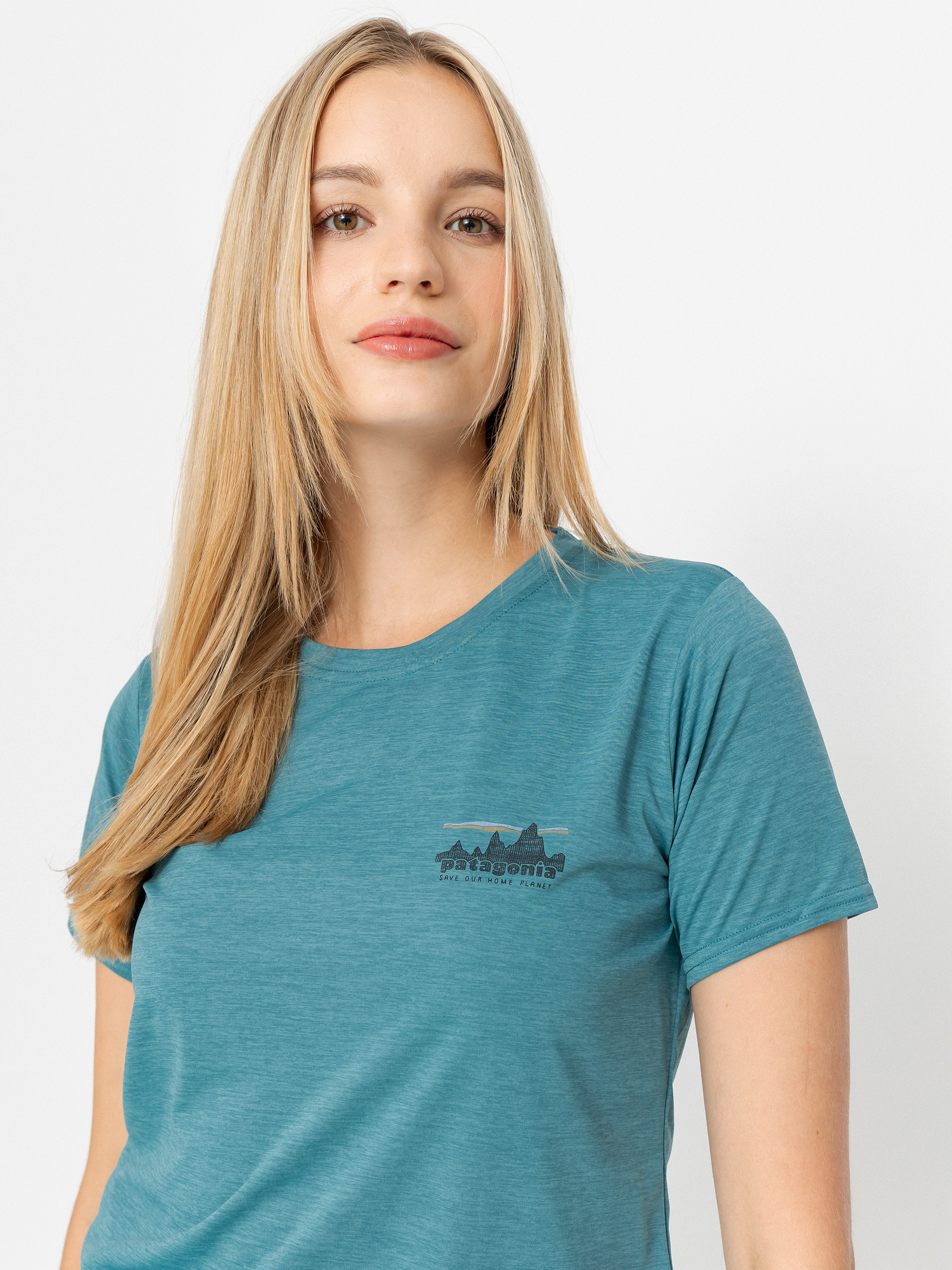 Tricou Patagonia Cap Cool Daily Graphic Wmn (73 skyline/wetland blue x-dye)