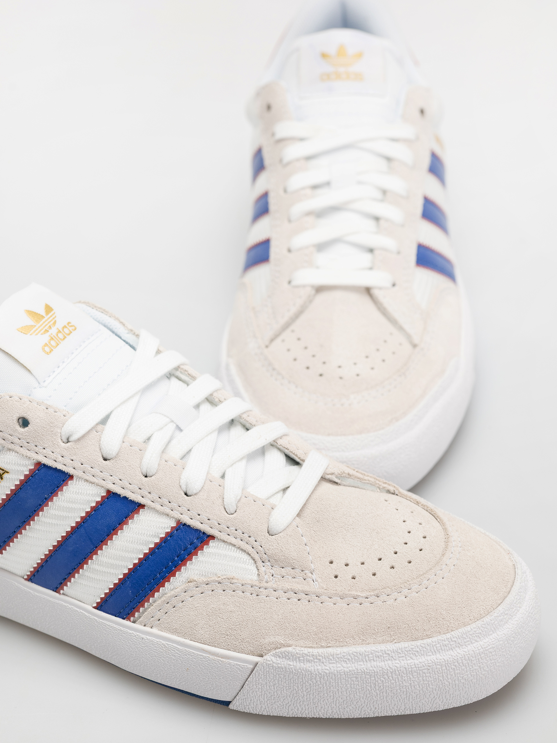 Pantofi adidas Nora (ftwwht/royblu/betsca)