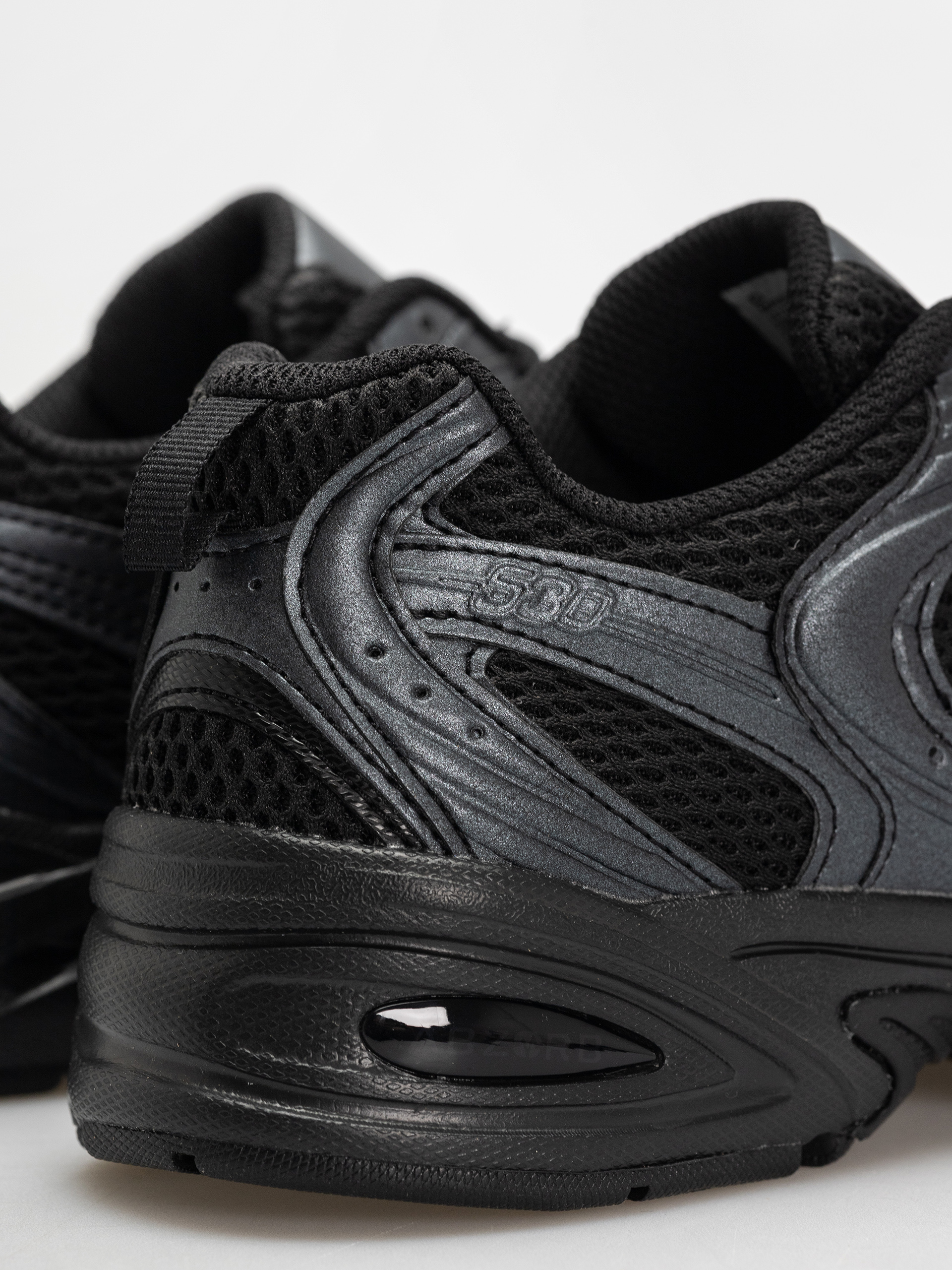 Pantofi New Balance 530 (black)