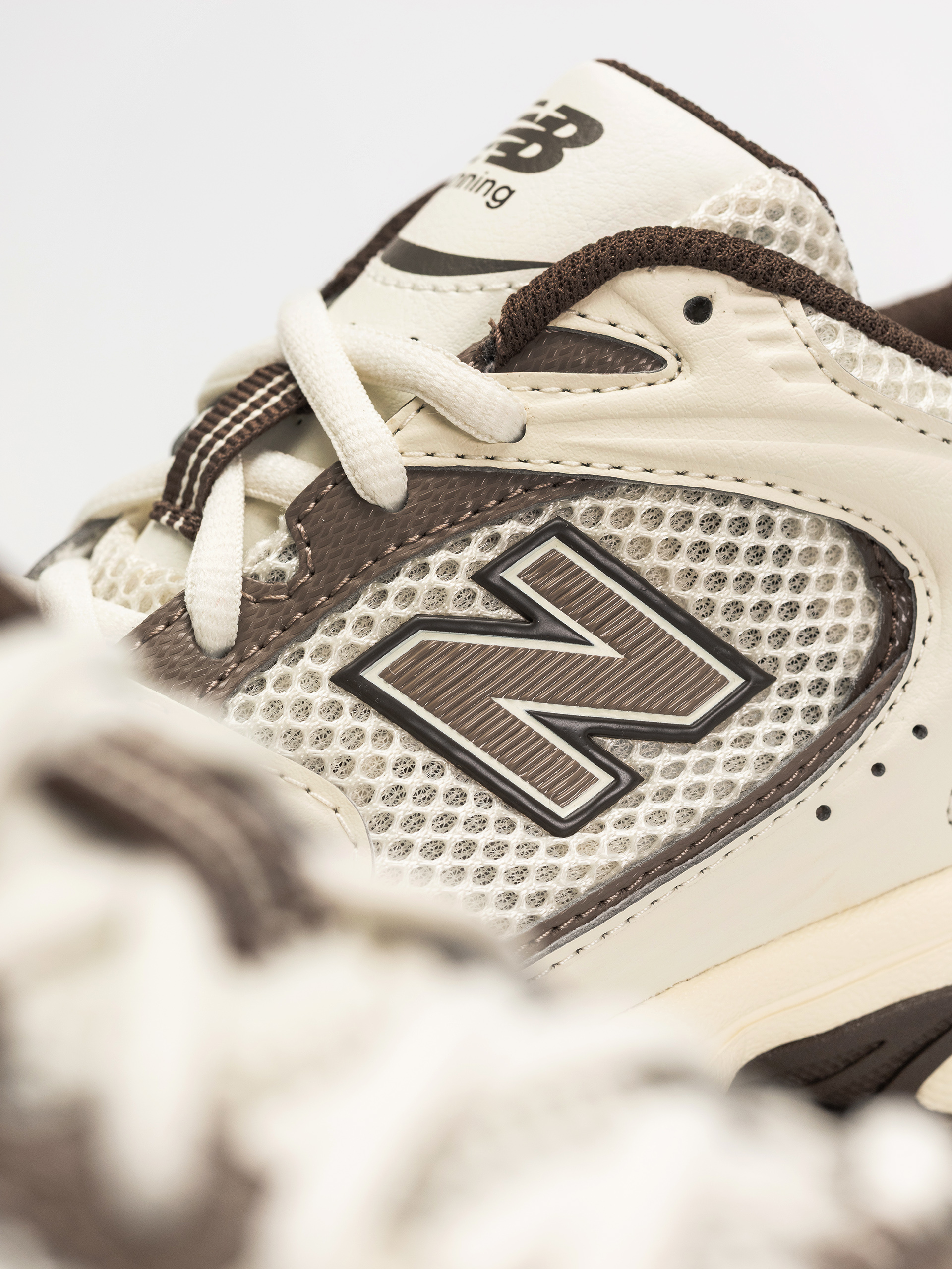 Pantofi New Balance 530 (angora)