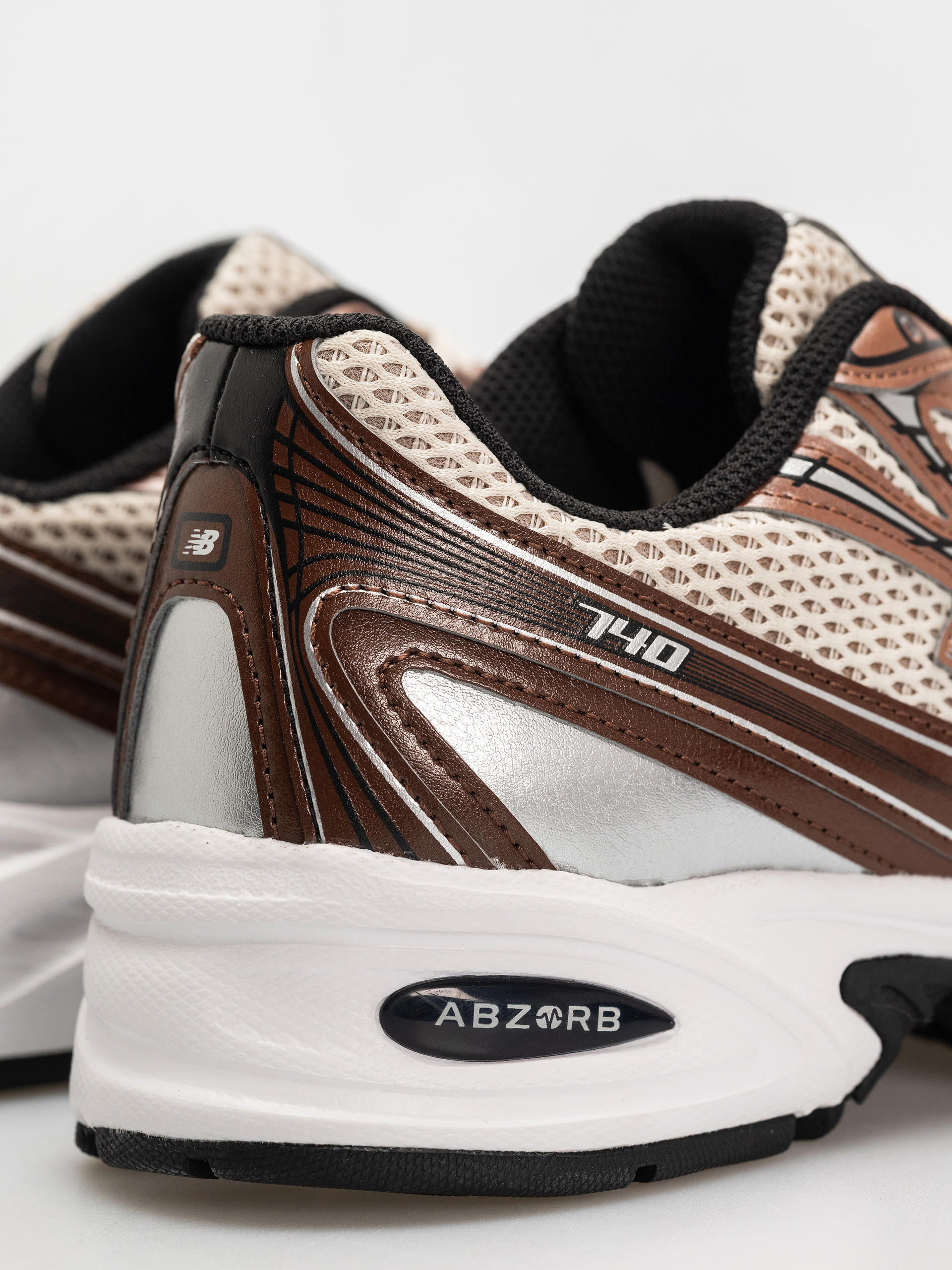 Pantofi New Balance 740 (beige)