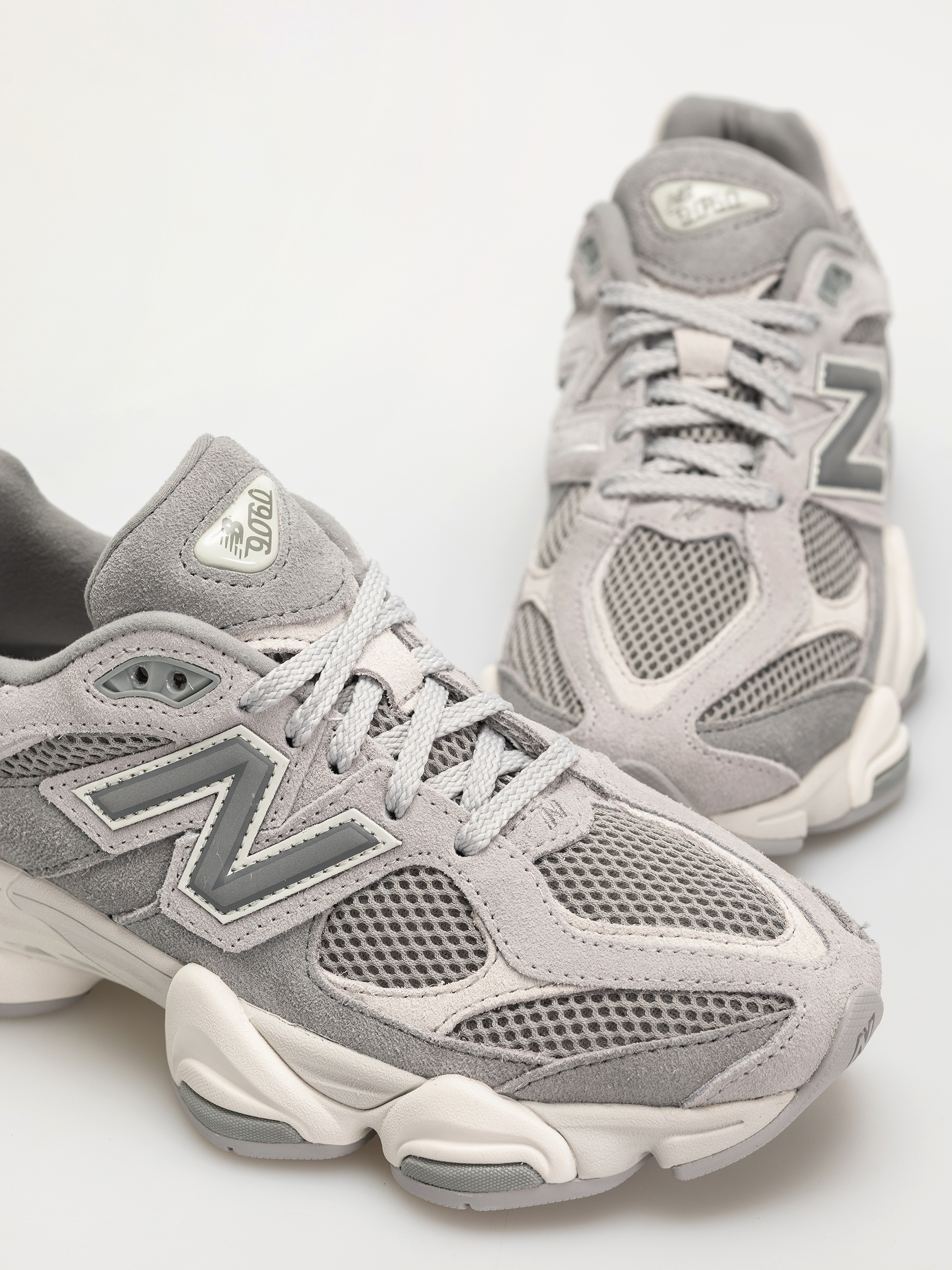 Pantofi New Balance 9060 (slate grey)
