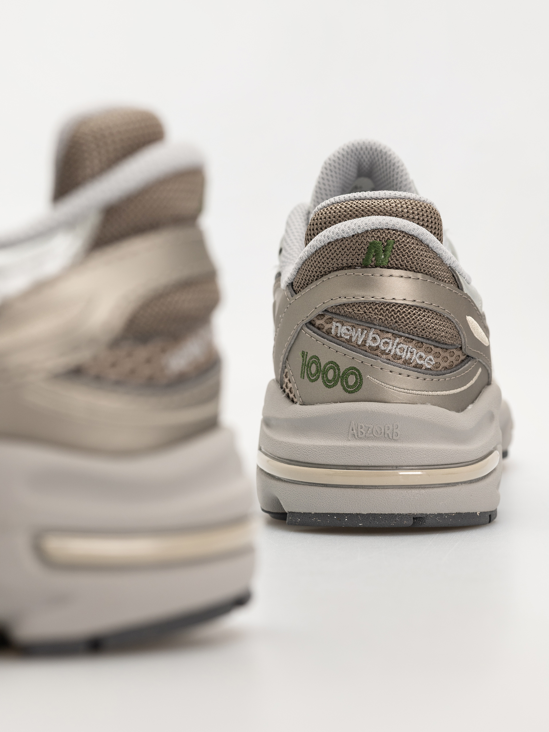 Pantofi New Balance 1000 (arid stone)