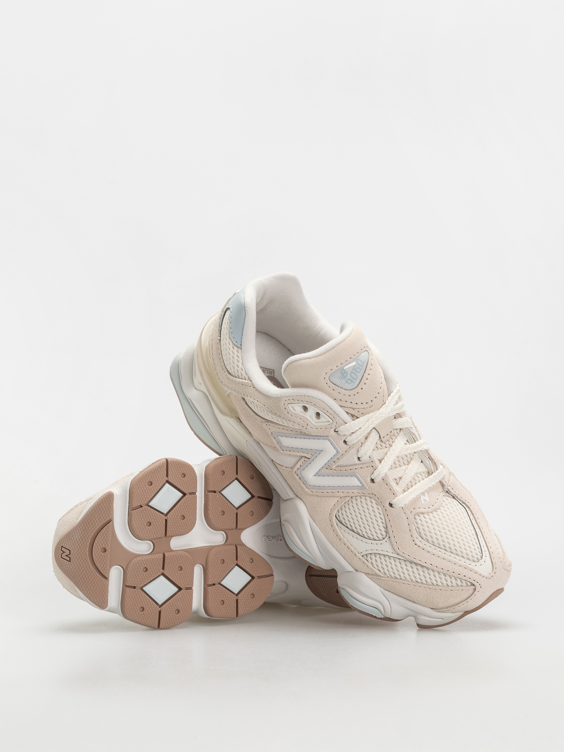 Pantofi New Balance 9060 JR (sea salt)