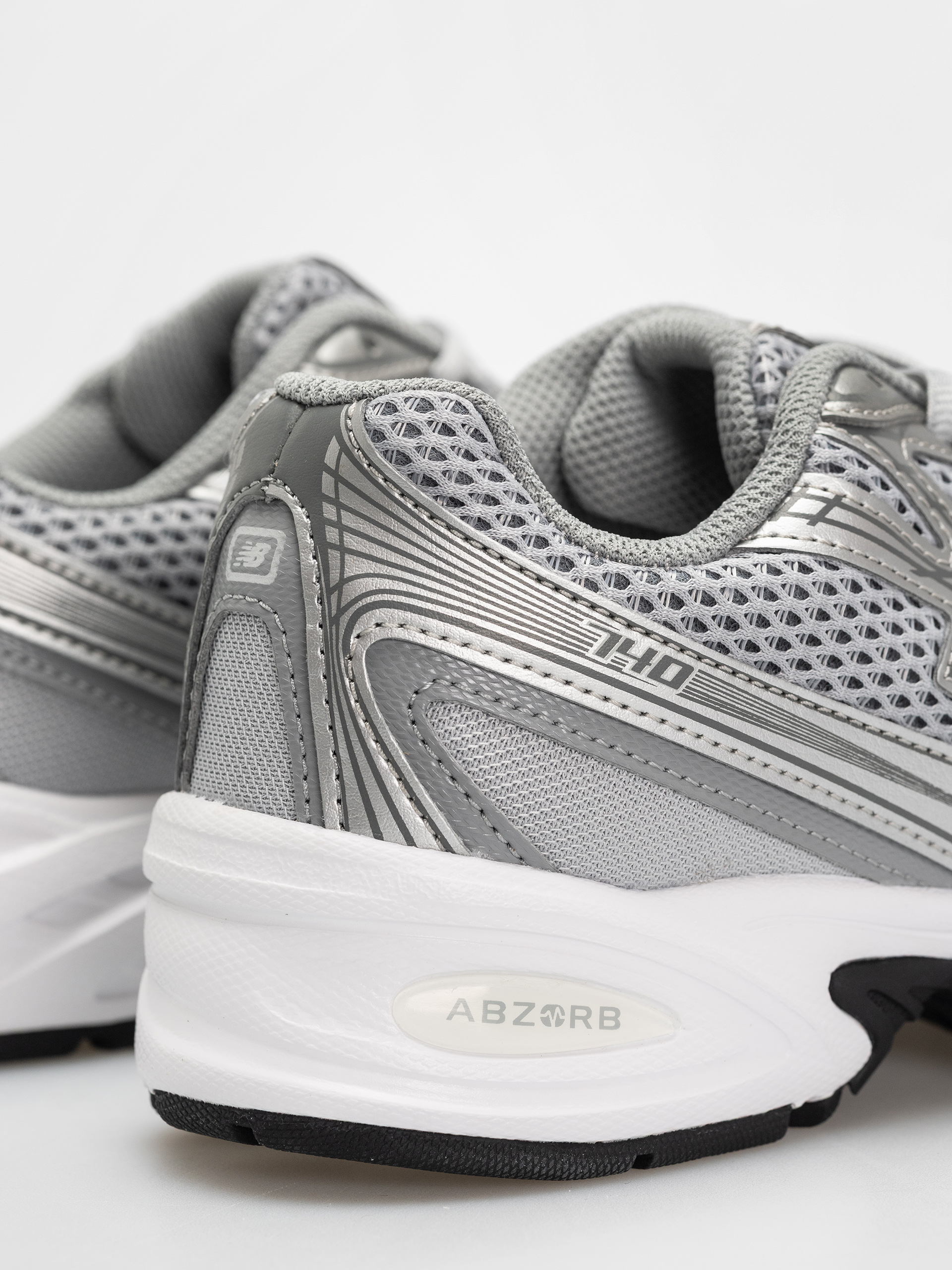 Pantofi New Balance 740 JR (raincloud)