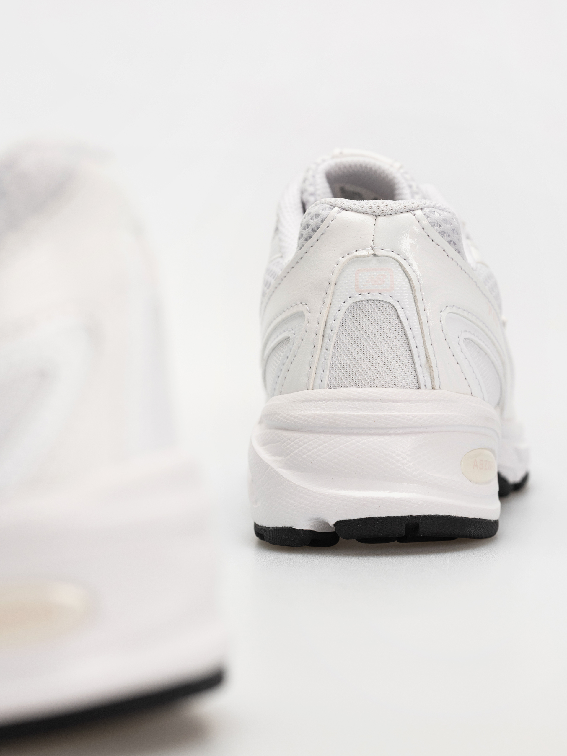 Pantofi New Balance 740 JR (white)