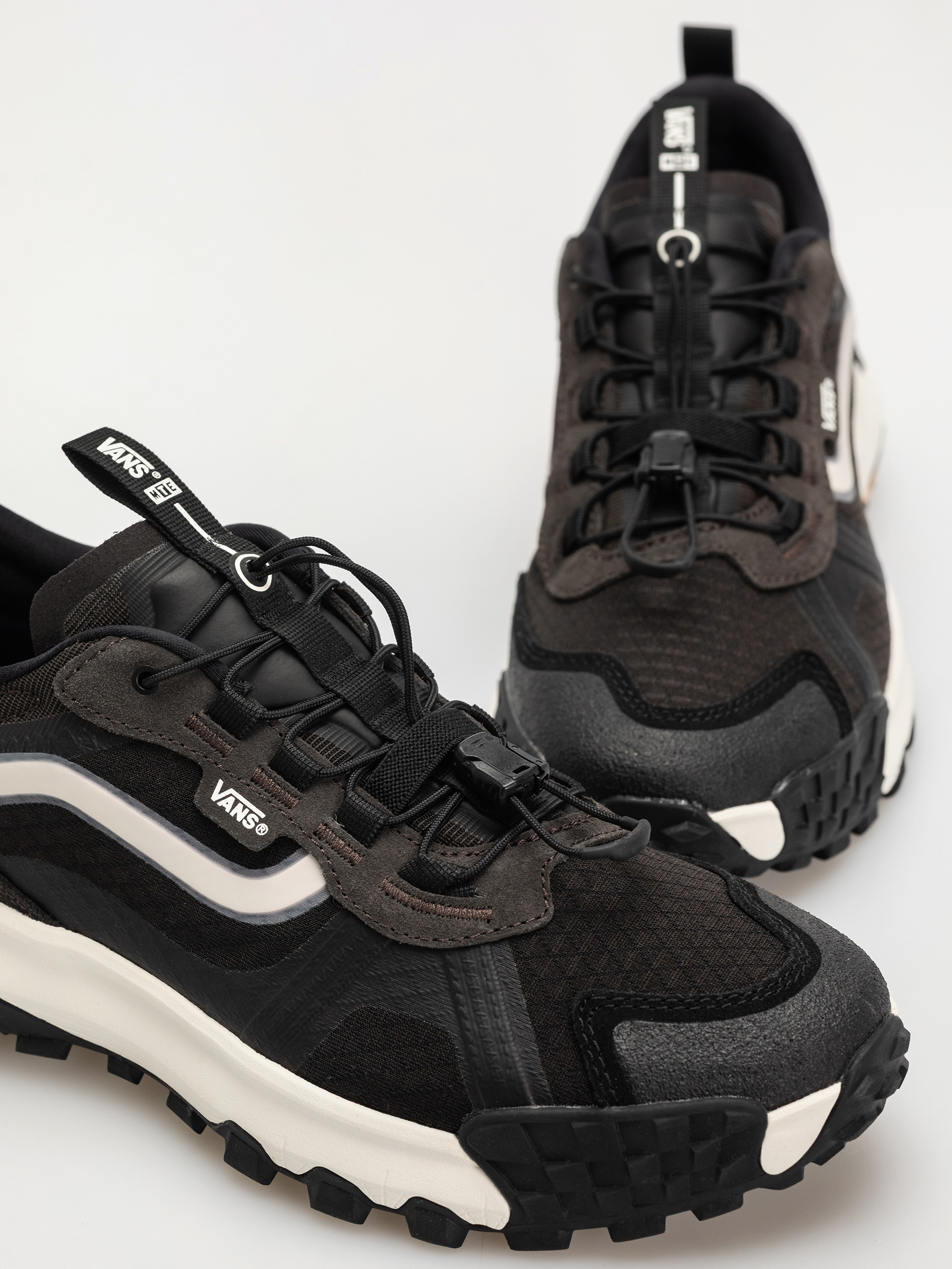 Pantofi Vans Mte Crosspath Xc (washed black)