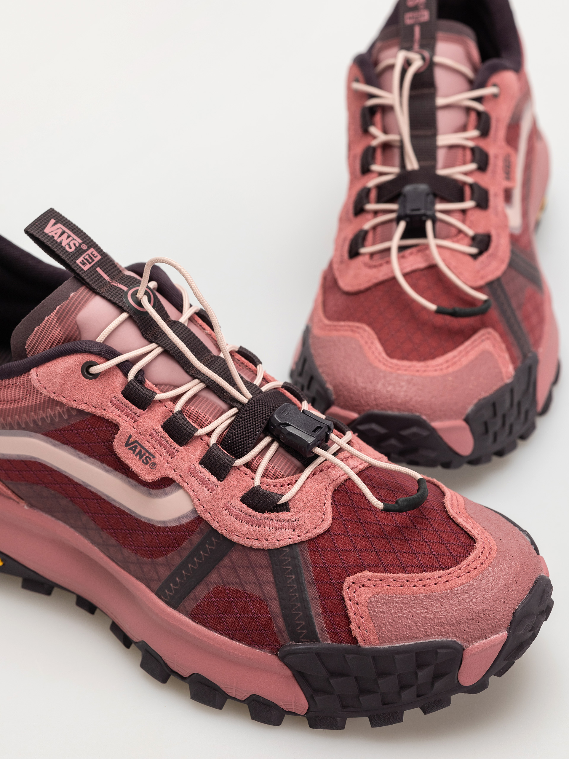 Pantofi Vans Mte Crosspath Xc (mauvewood)