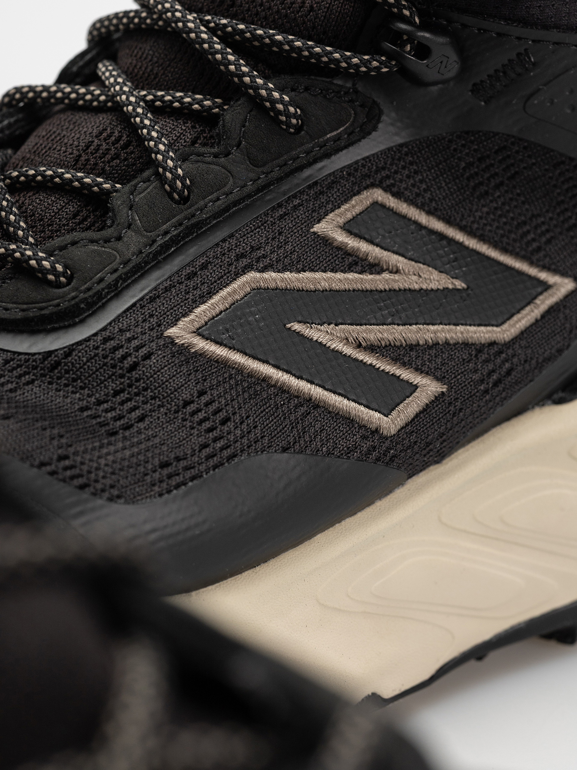 Pantofi New Balance Fresh Foam X Hierro V9 Hiker Gore-Tex (black)