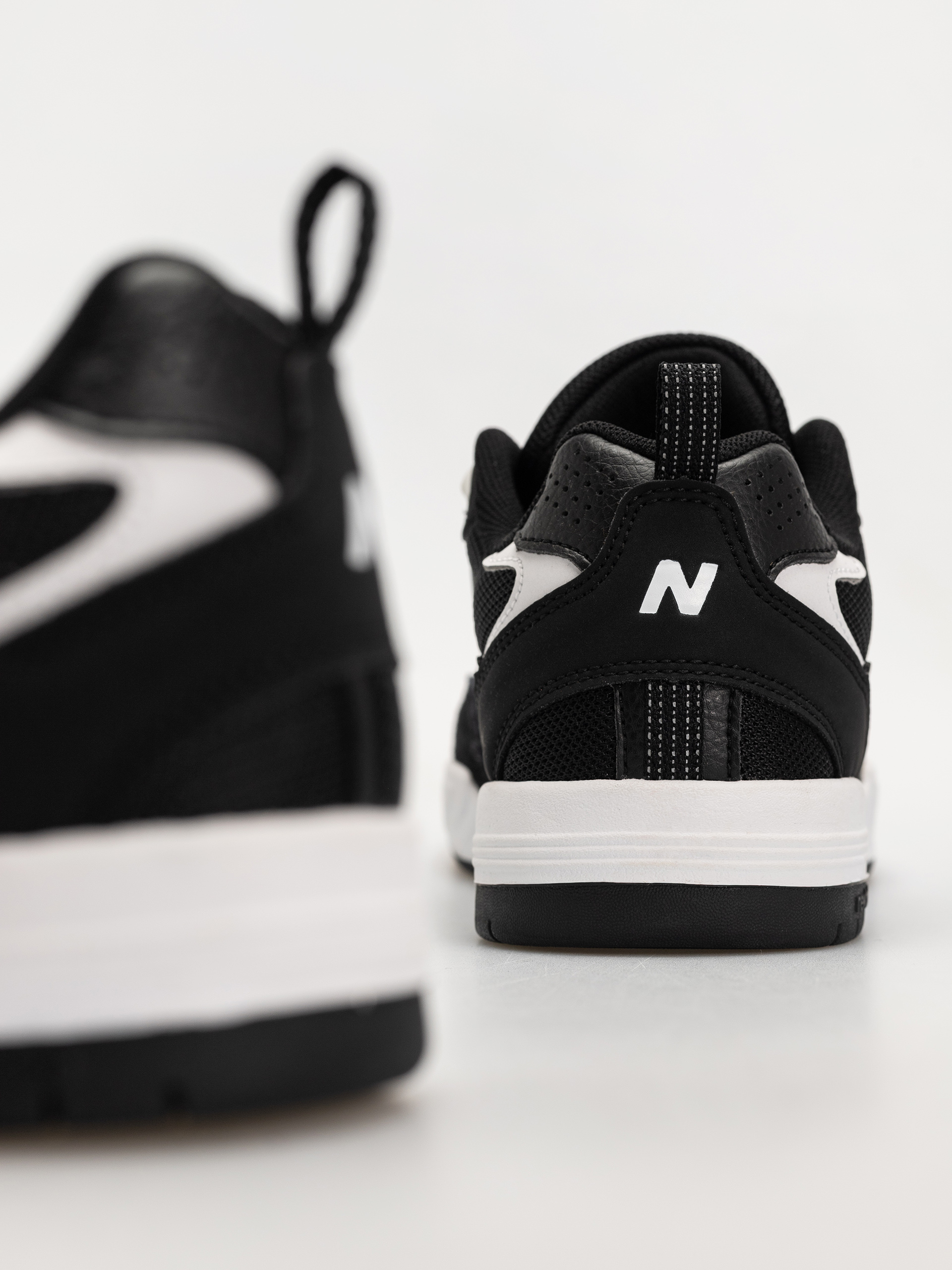 Pantofi New Balance 808 (black)