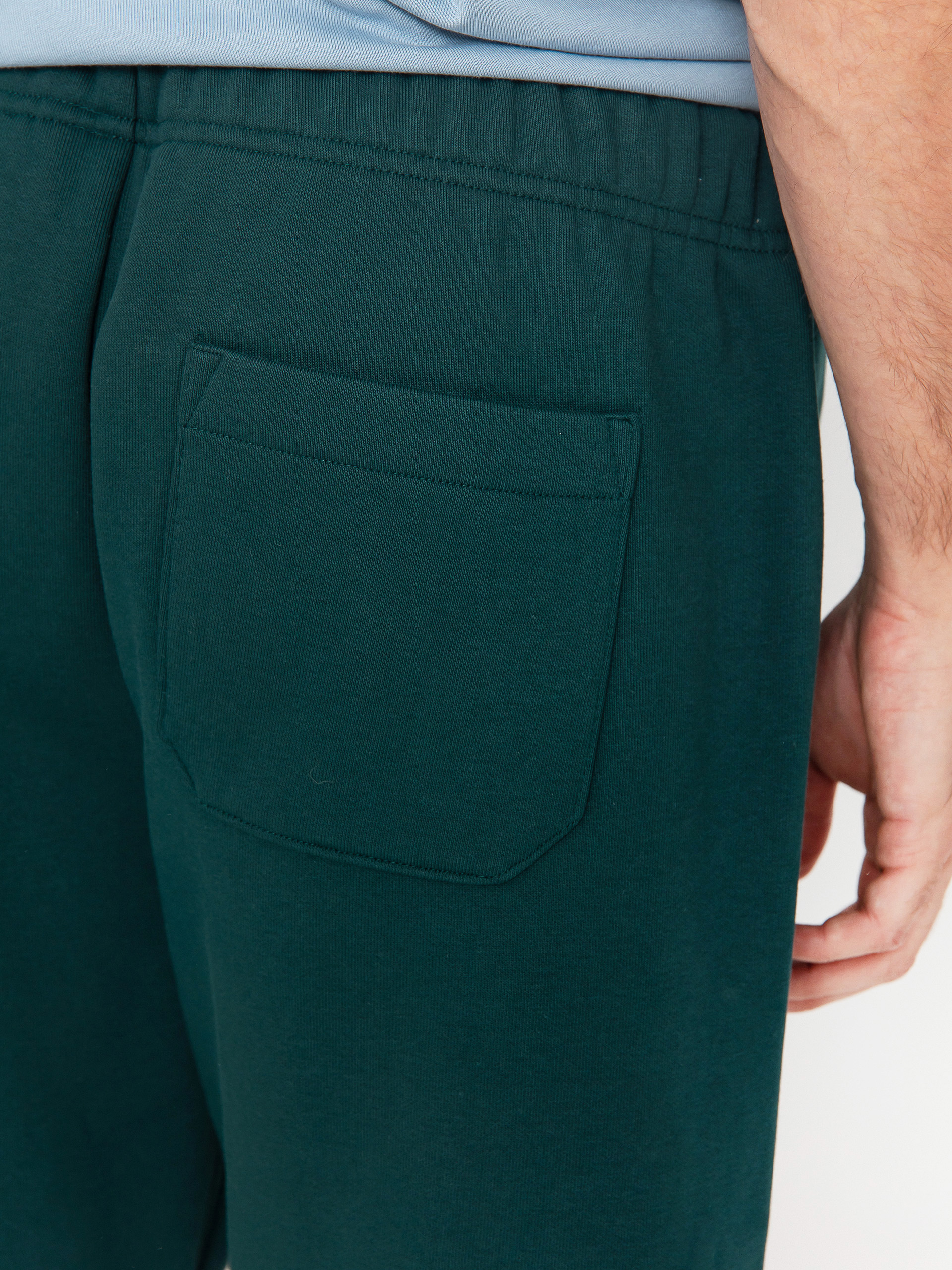 Pantaloni scurți Carhartt WIP Chase (dark fir/gold)