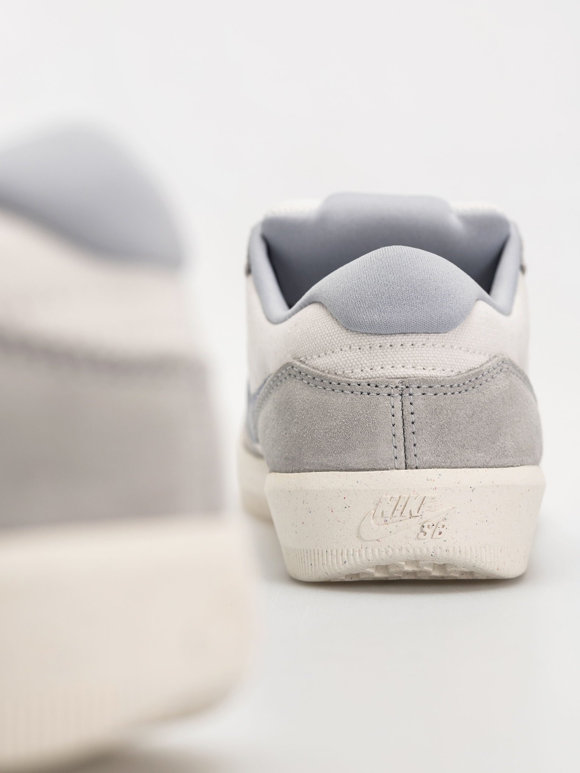 Pantofi Nike SB Force 58 (white/ashen slate sail wolf grey)