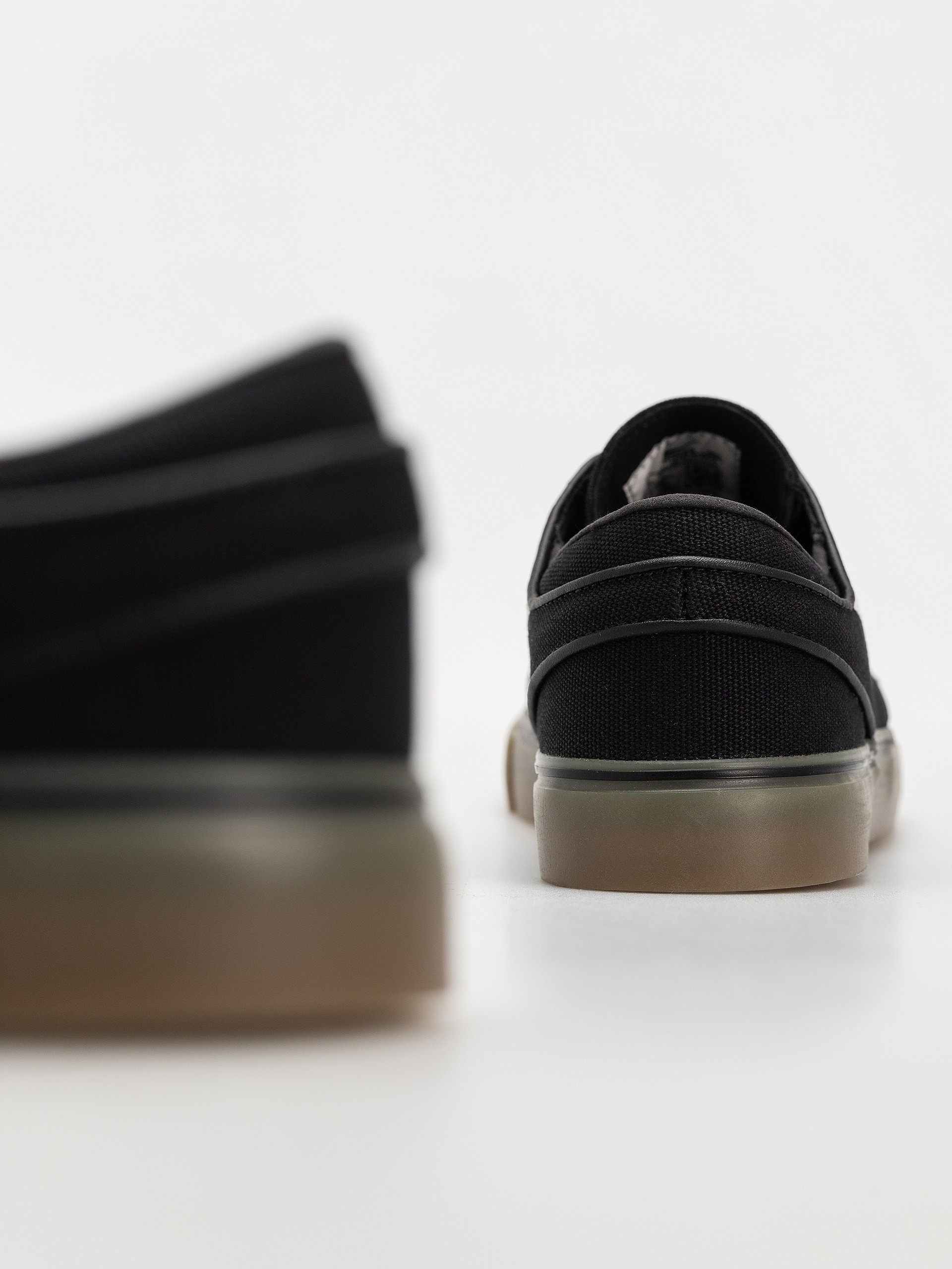 Pantofi Nike SB Zoom Janoski Og+ Canvas (black/white black white)