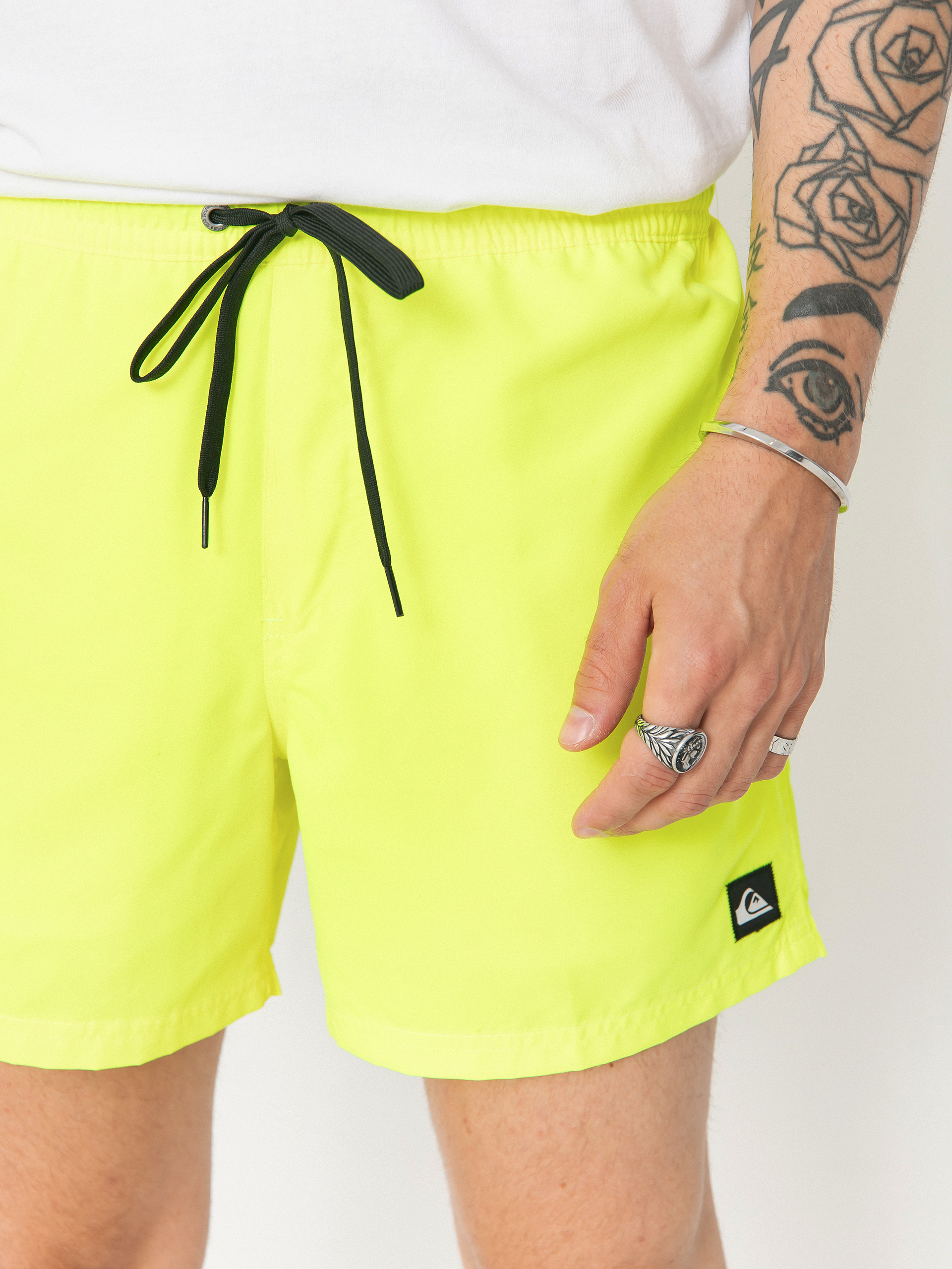 Pantaloni scurți Quiksilver Everyday Solid Volley 15 (safety yellow)