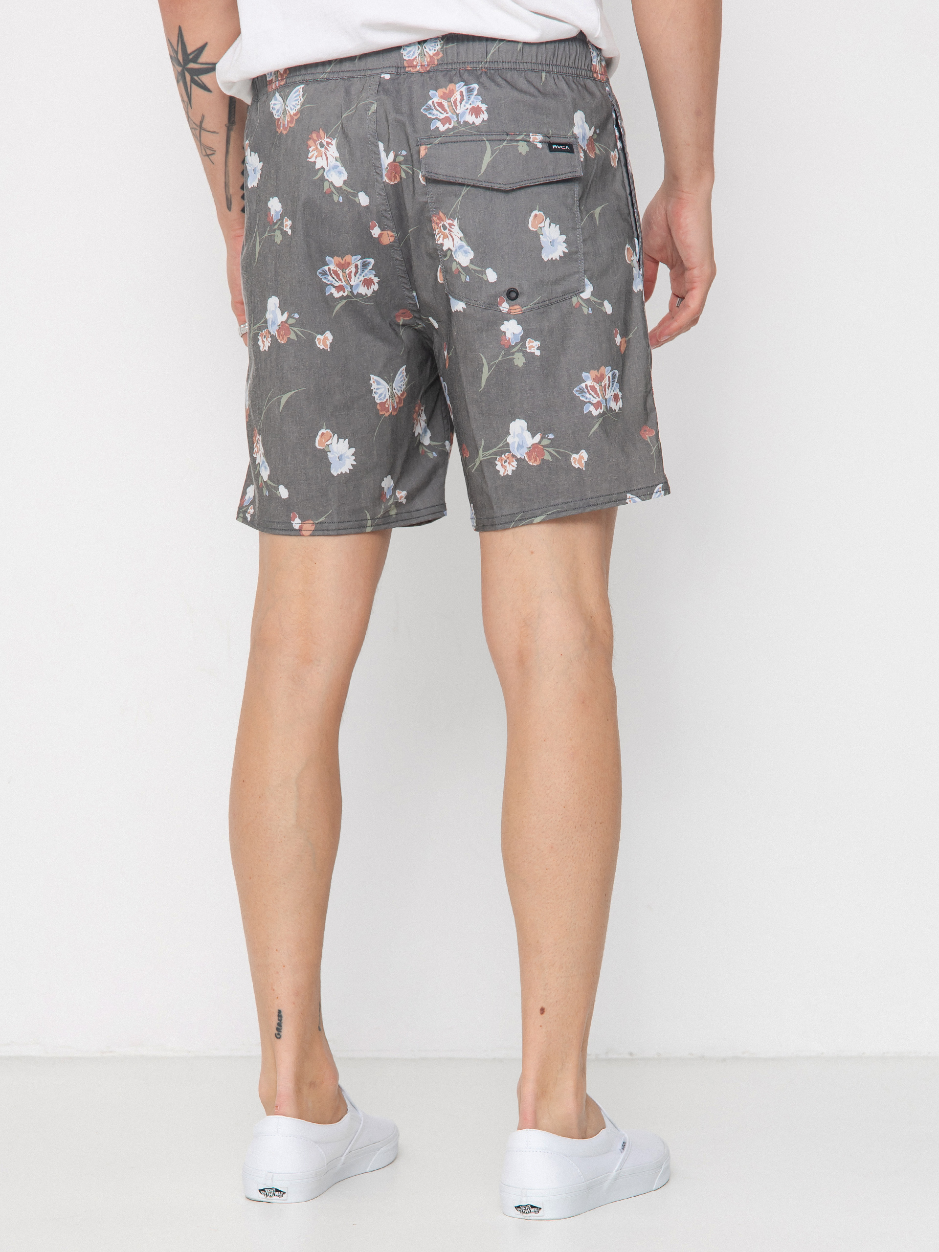 Pantaloni scurți RVCA Barnes Elastic Short 17 (black floral print)
