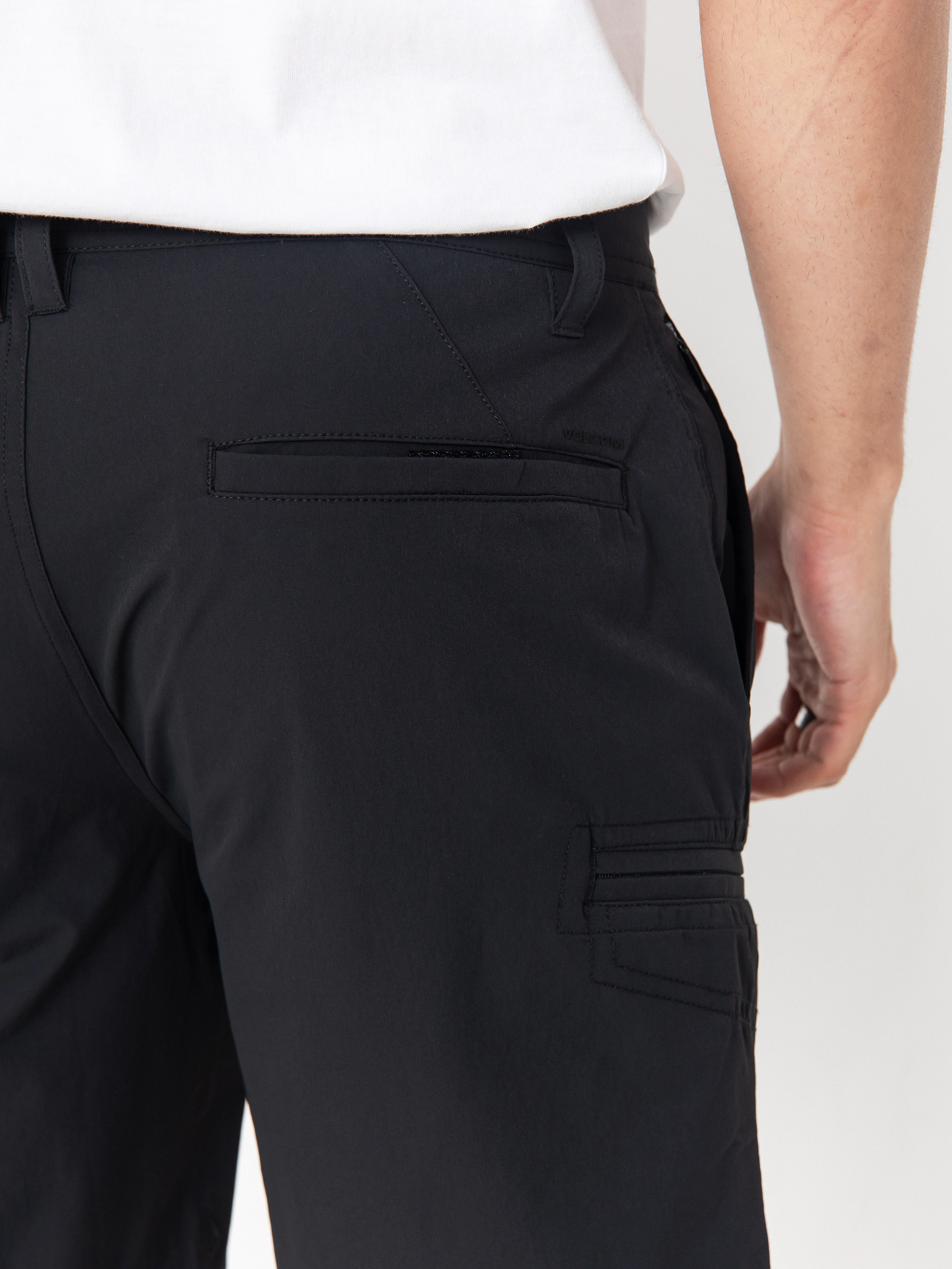 Pantaloni scurți Volcom Cashed In Cargo Hybrid 20 (black)