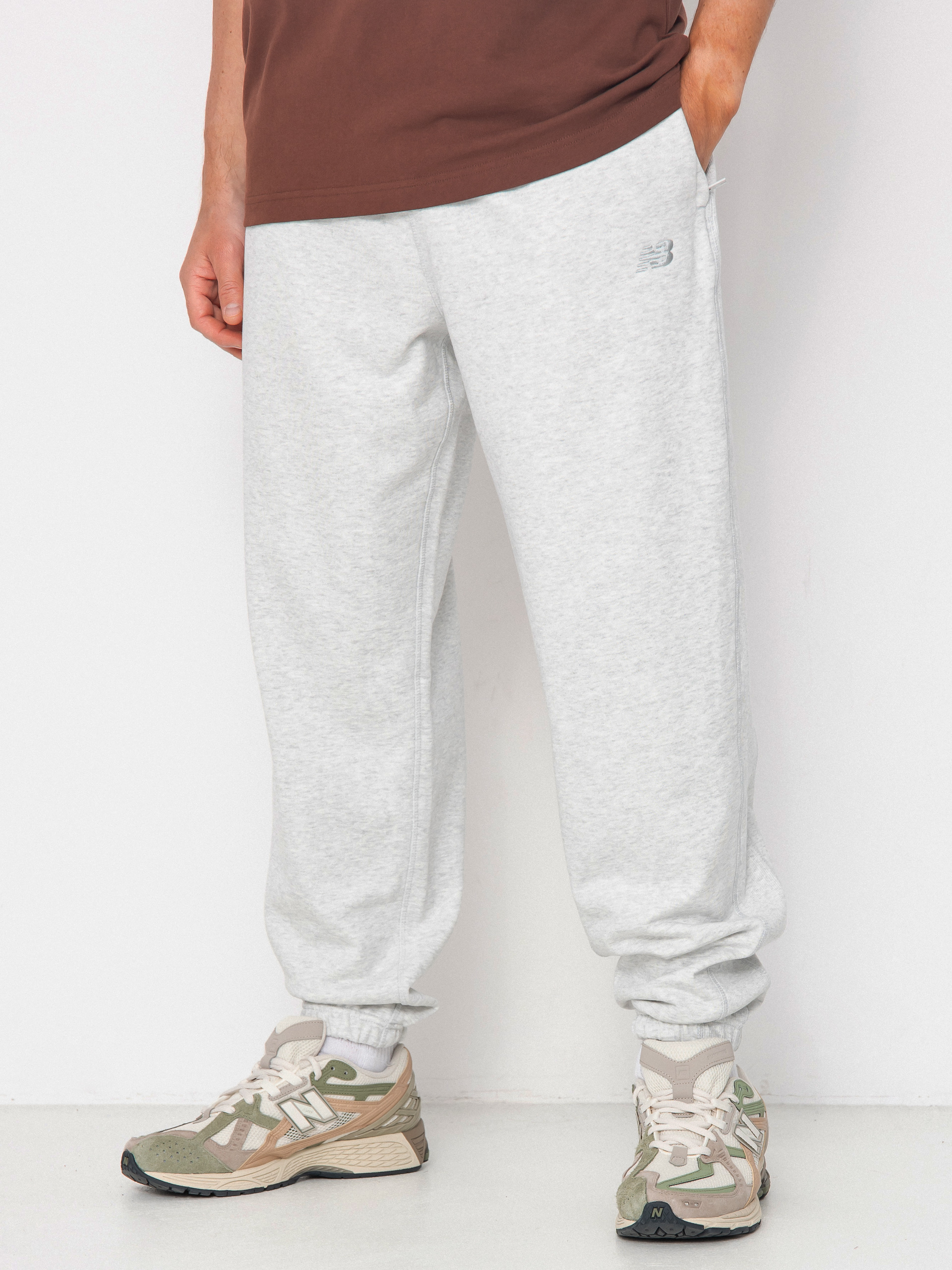 Pantaloni New Balance Athletics Jogger (grey)