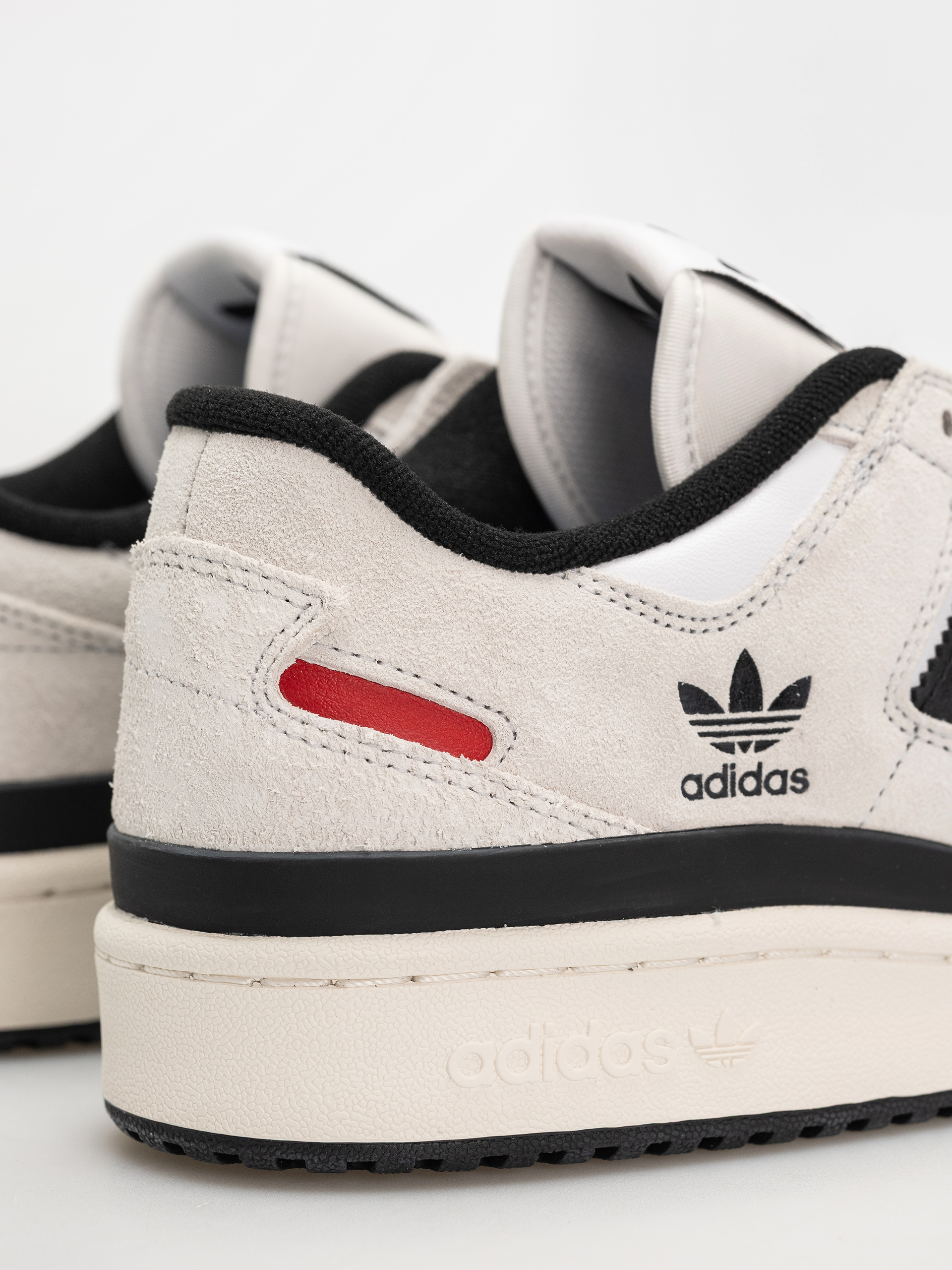 Pantofi adidas Forum 84 Low Adv (crywht/cblack/betsca)