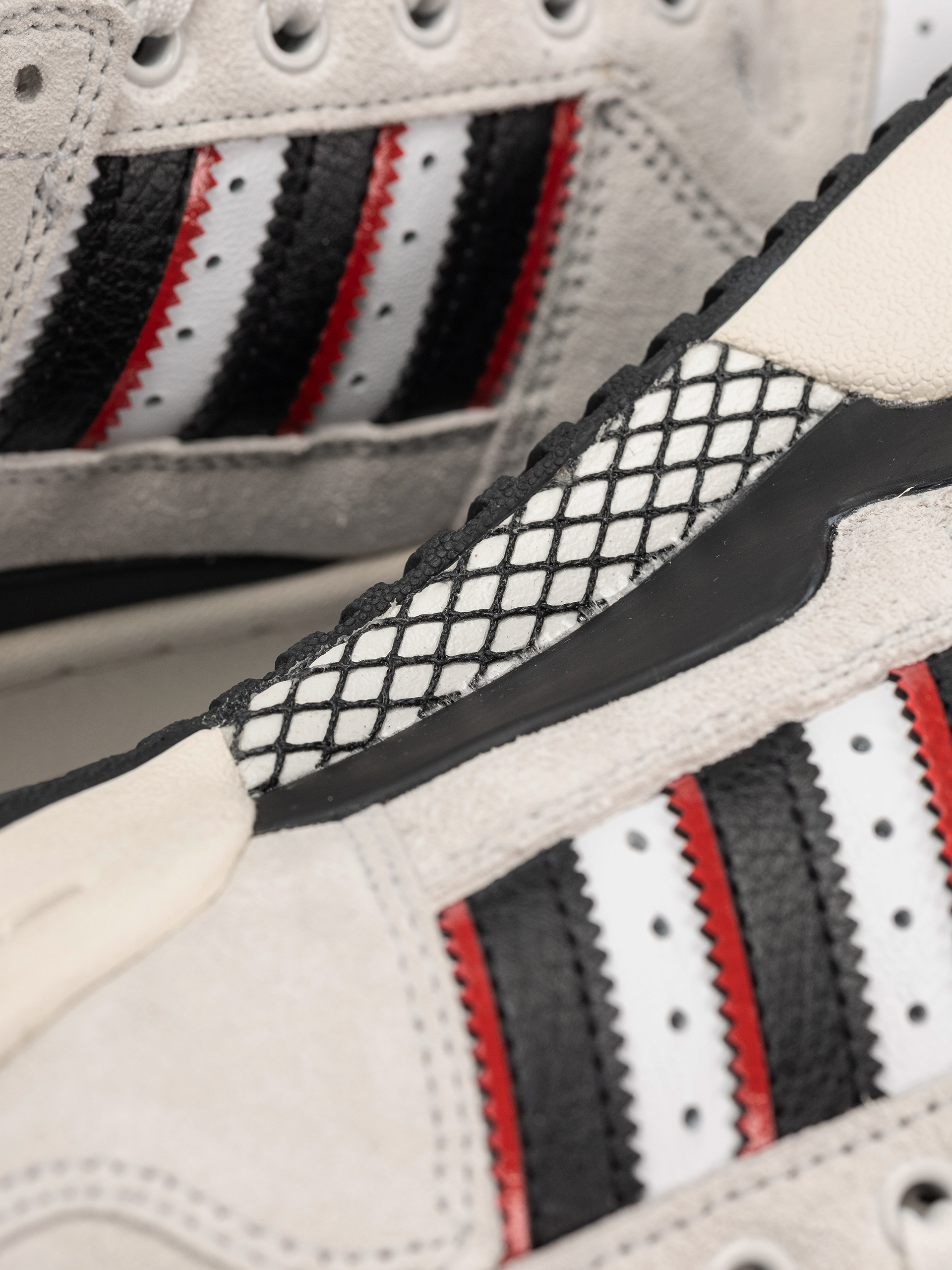 Pantofi adidas Forum 84 Low Adv (crywht/cblack/betsca)