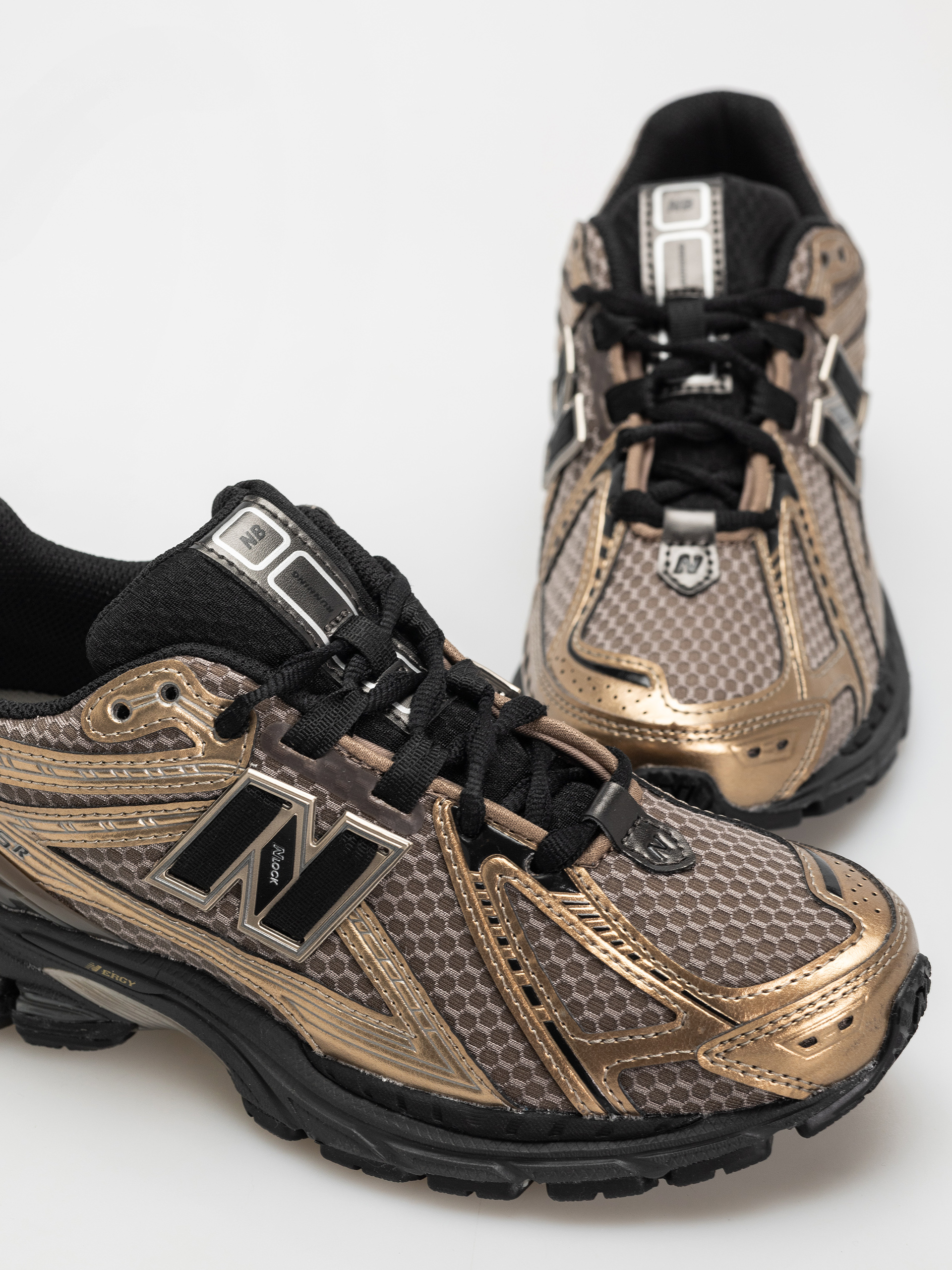 Pantofi New Balance 1906 (mushroom)