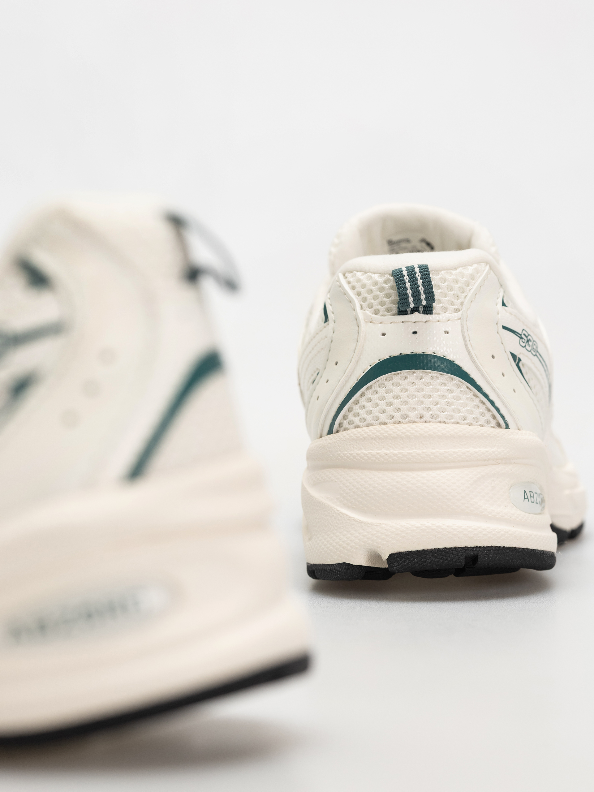 Pantofi New Balance 530 JR (sea salt)